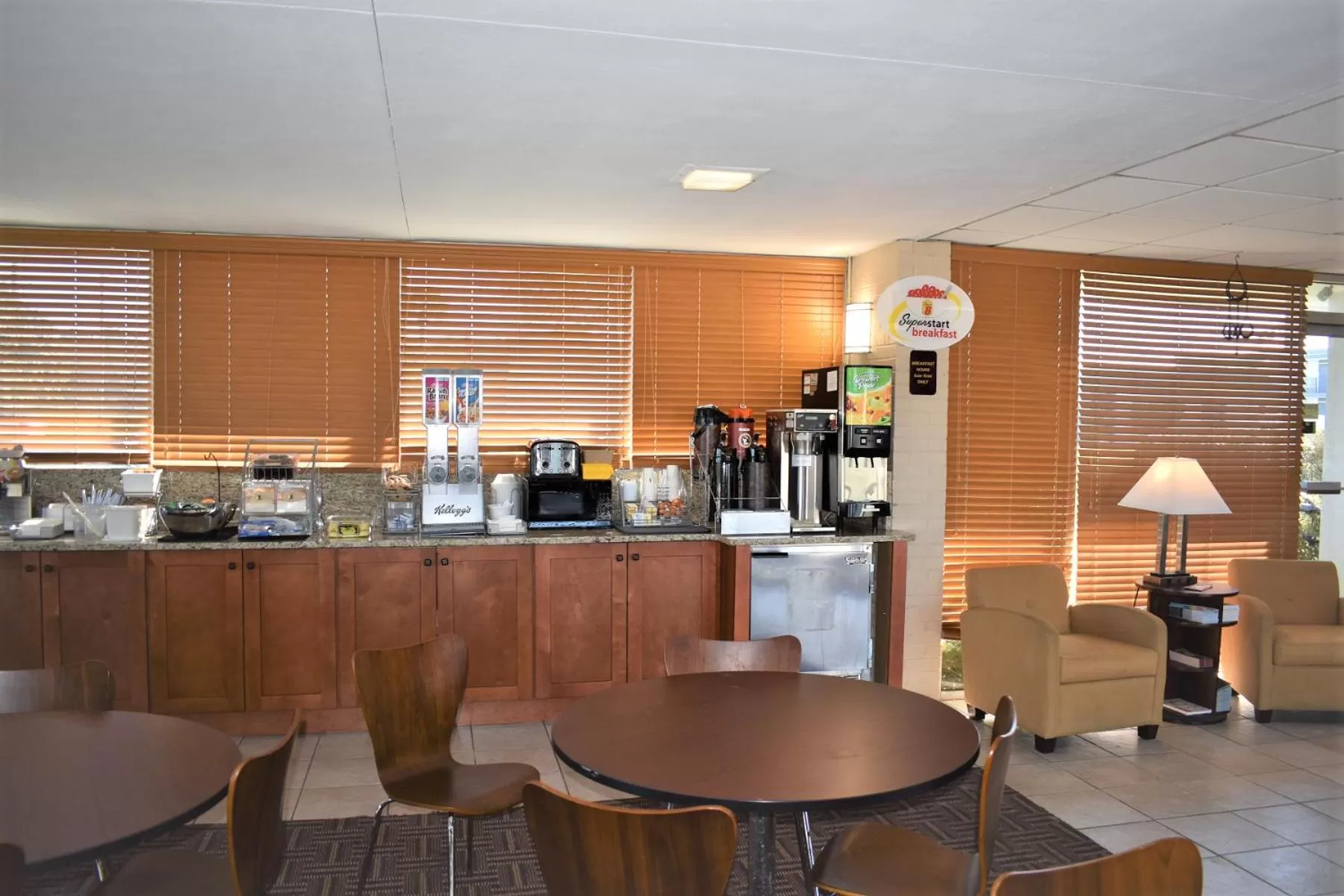 Breakfast in Super 8 by Wyndham Ocala I-75