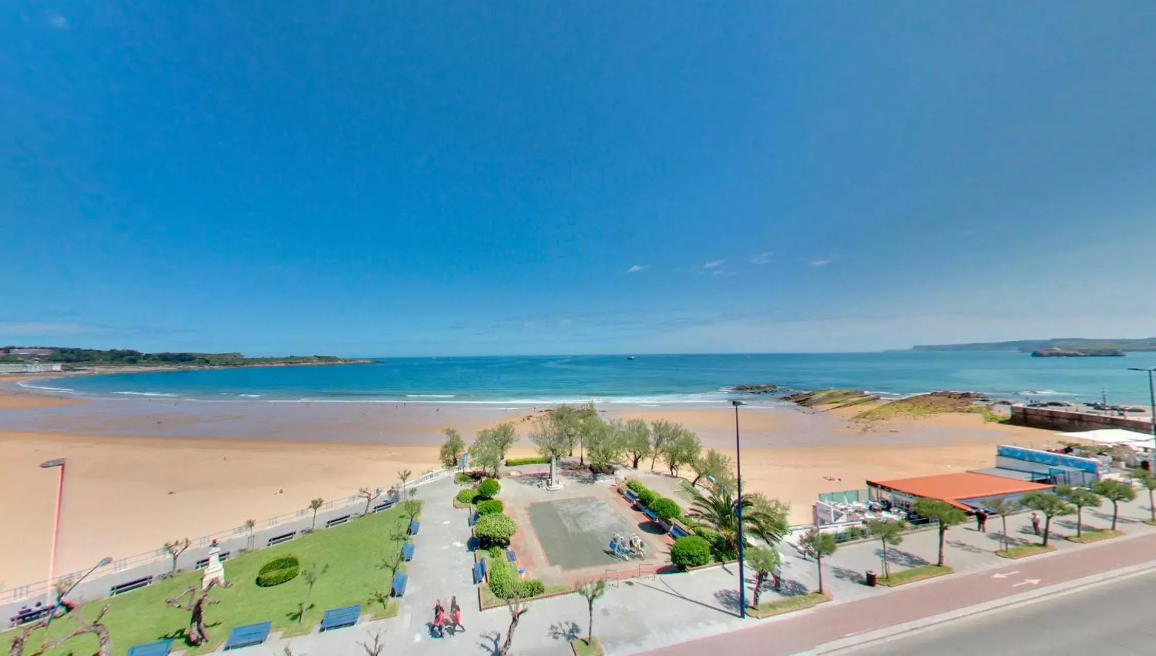 Beach in Silken Río Santander