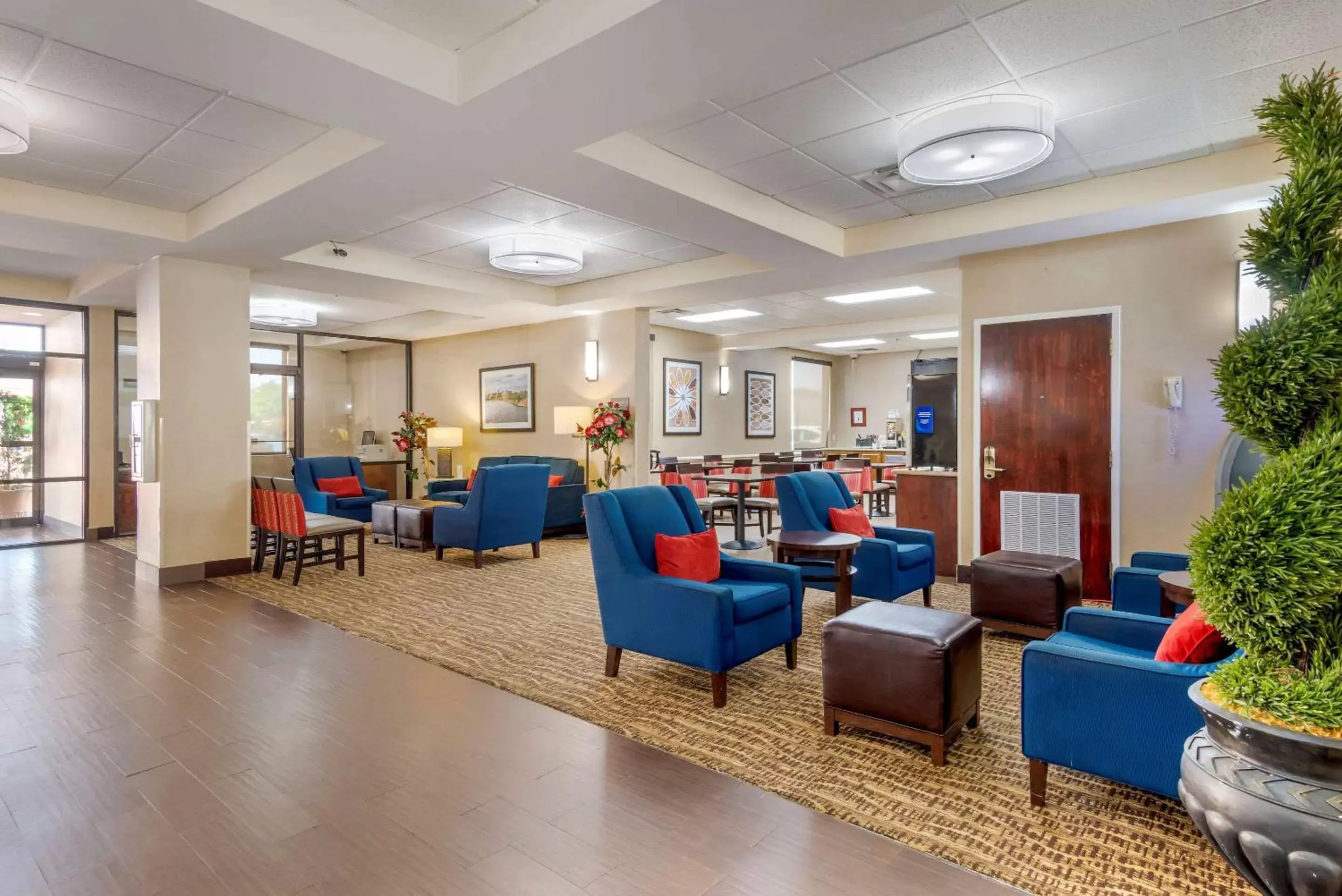 Lobby or reception in Comfort Inn Columbus Near Fort Moore