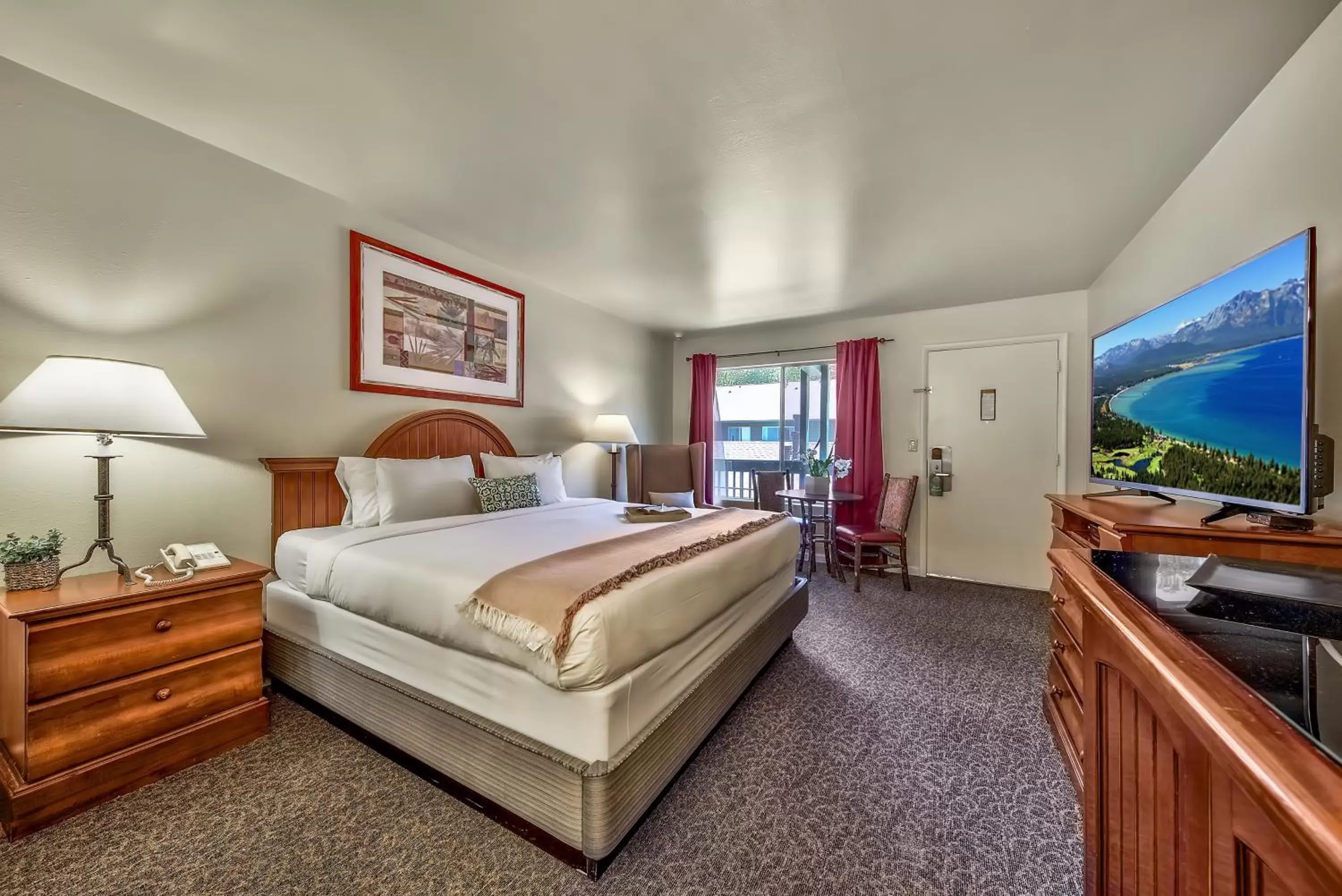 Photo of the whole room in Forest Suites Resort at the Heavenly Village