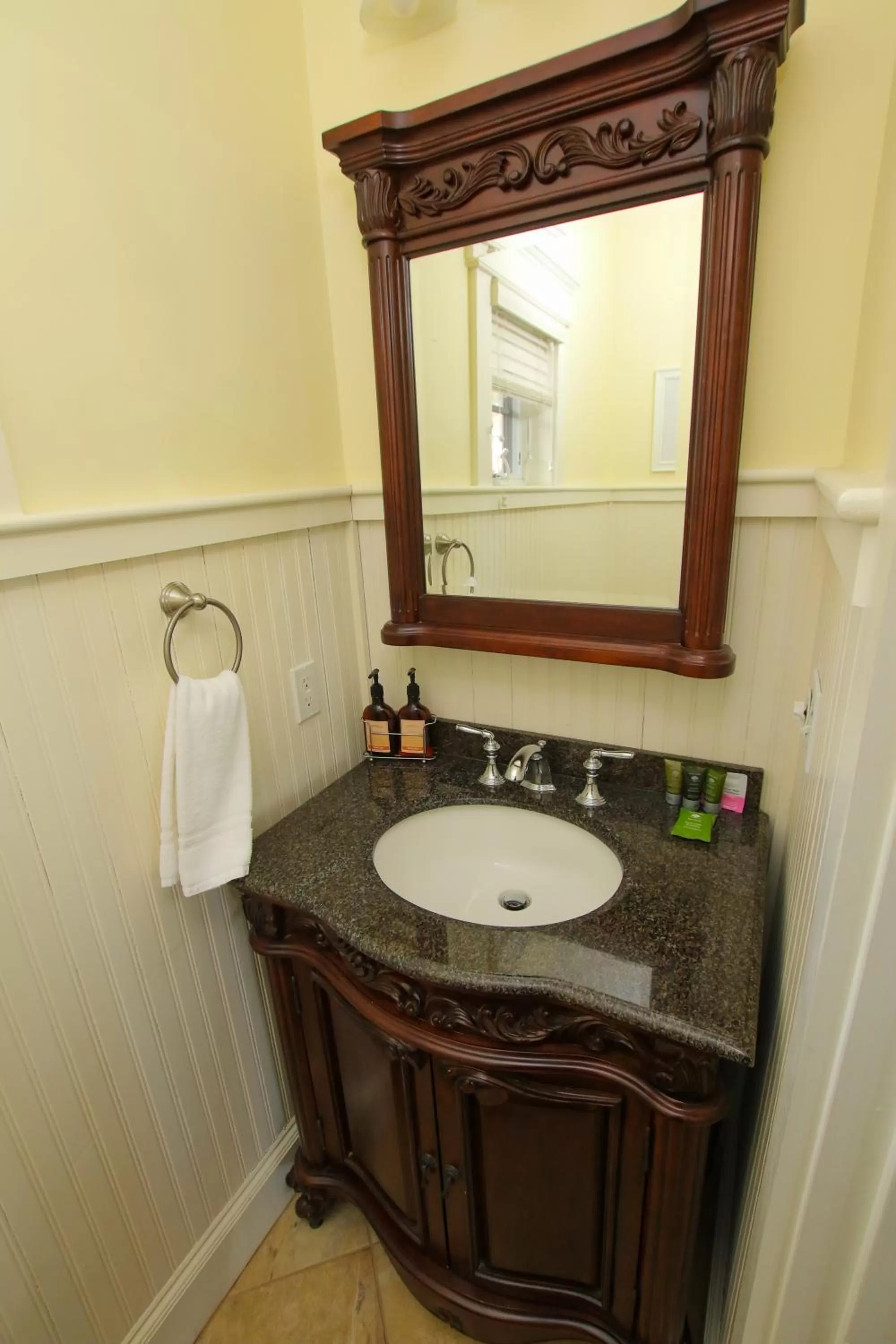 Bathroom in Sheepscot Harbour Village Resort