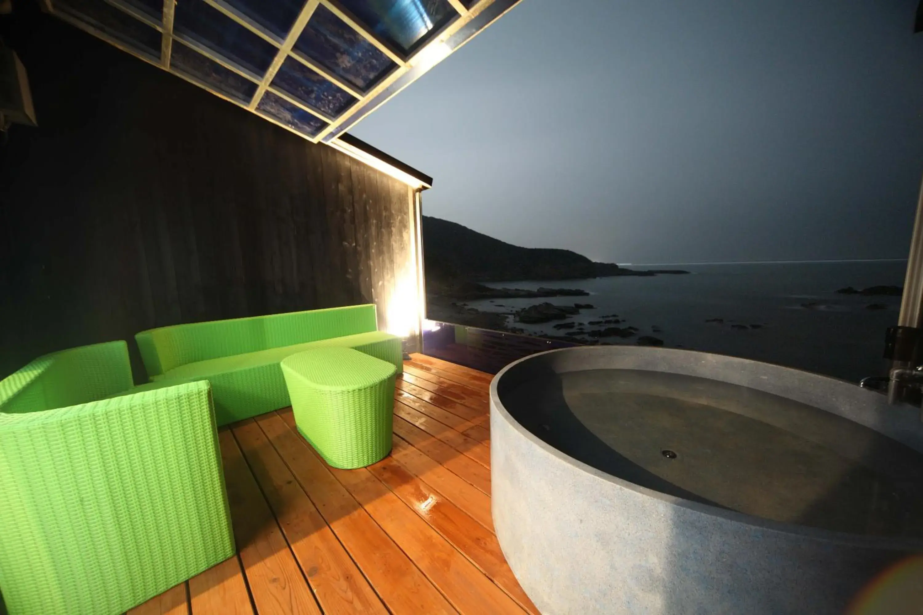 Open Air Bath in XYZ Private Spa and Seaside Resort