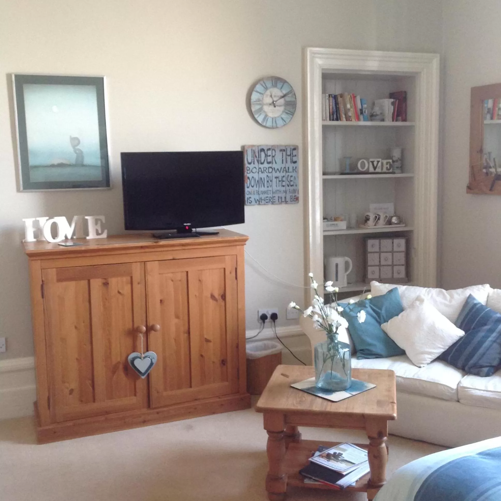 TV/Entertainment Center in 36 TheMall