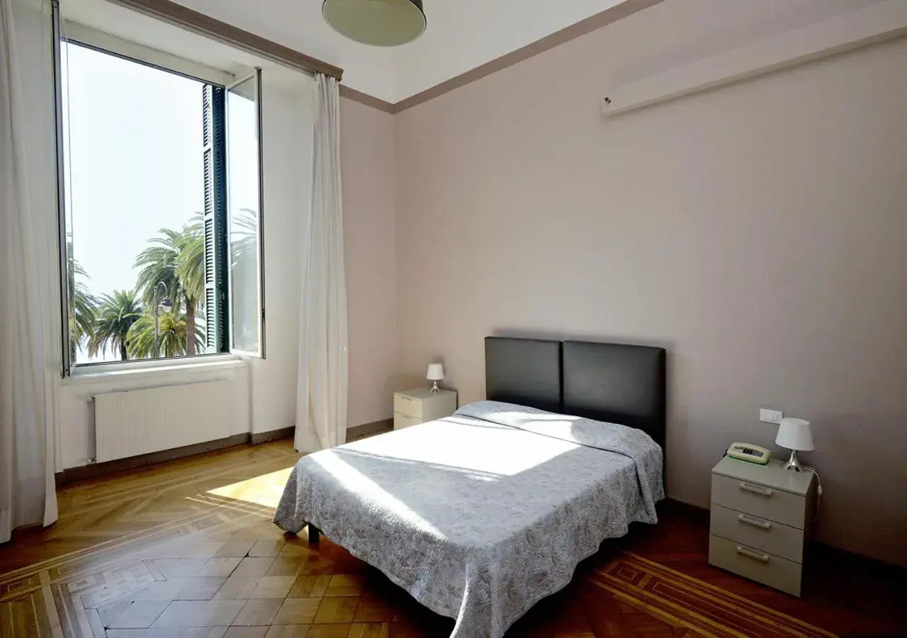 Bed in Hotel Mediterranee