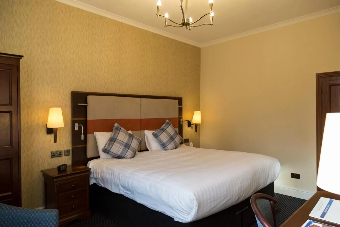 Bed in Best Western Plough and Harrow Hotel