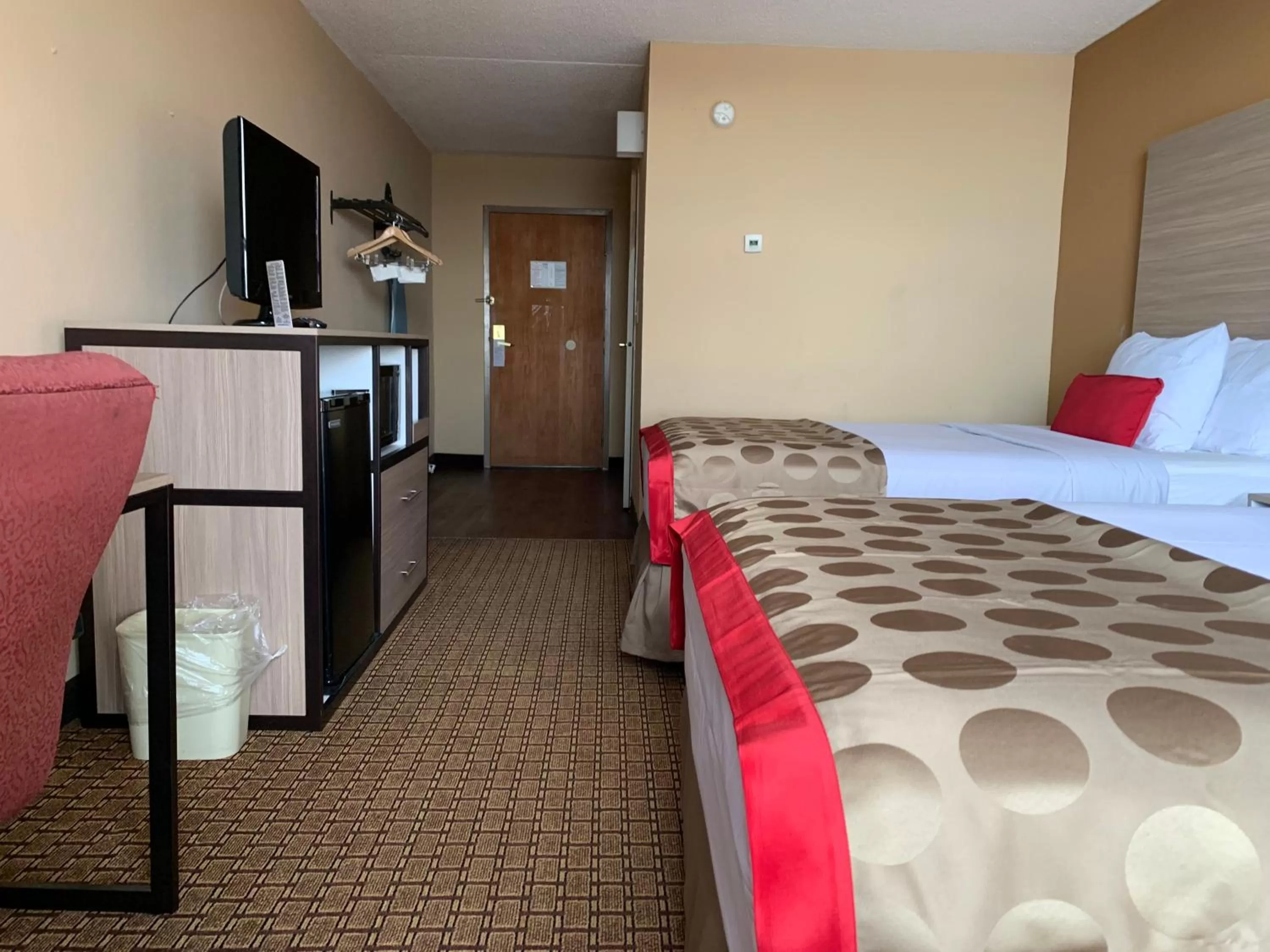 Bed in Ramada by Wyndham West Atlantic City