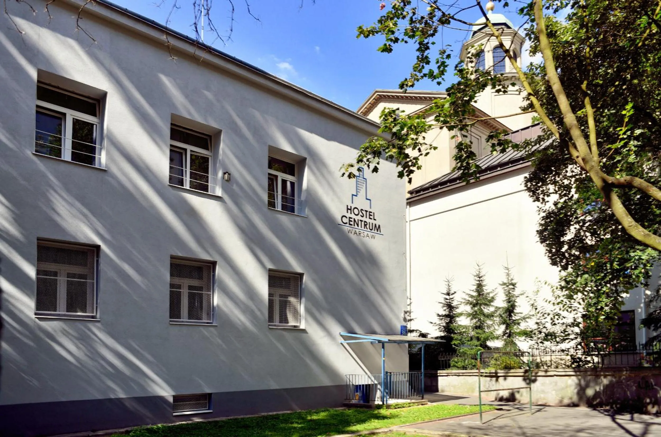 Property building in Warsaw Hostel Centrum Private Rooms & Dorms
