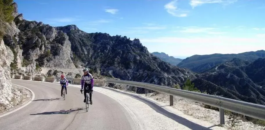 Cycling in Hotel Victoria Playa