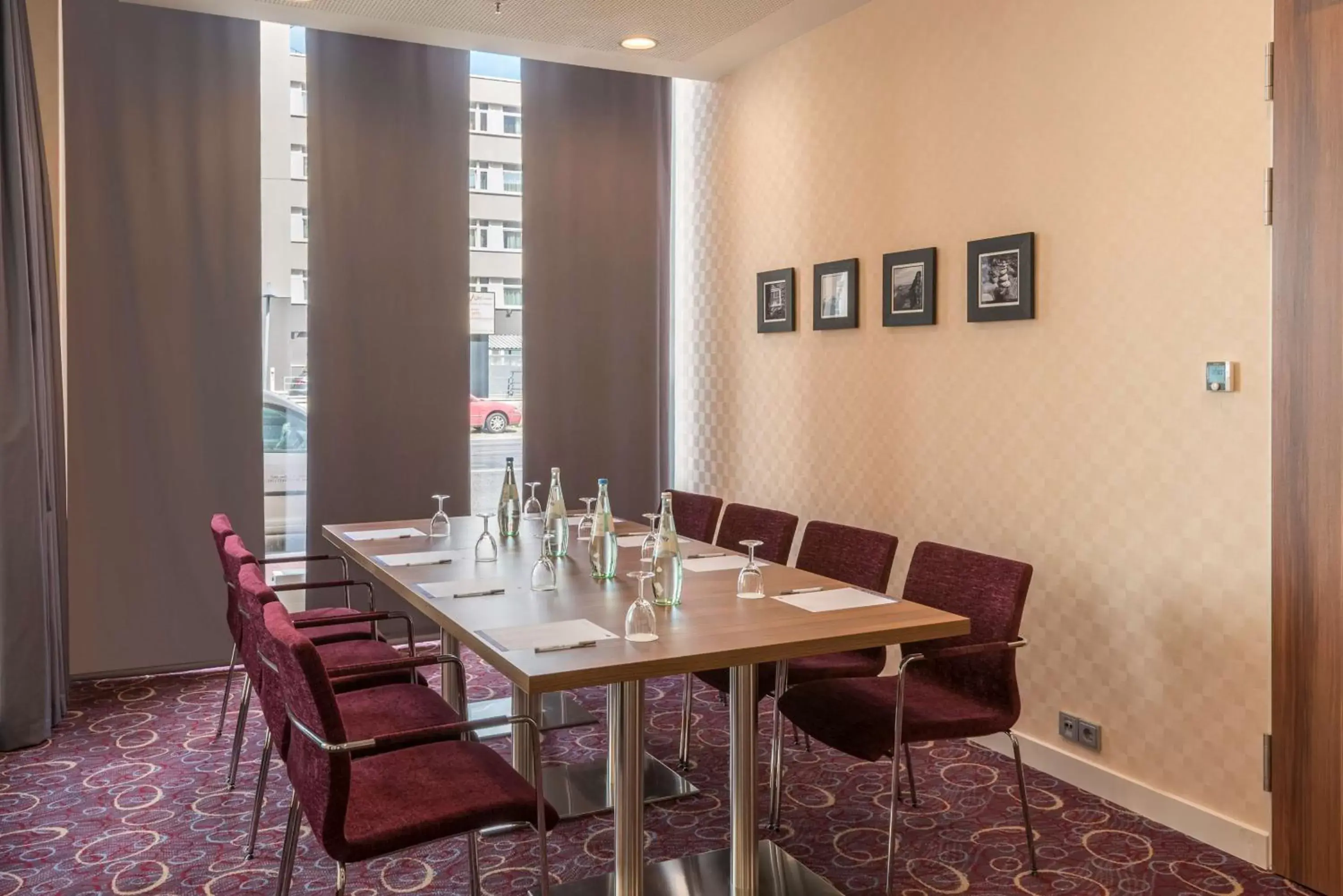 Meeting/conference room in Hampton By Hilton Hamburg City Centre