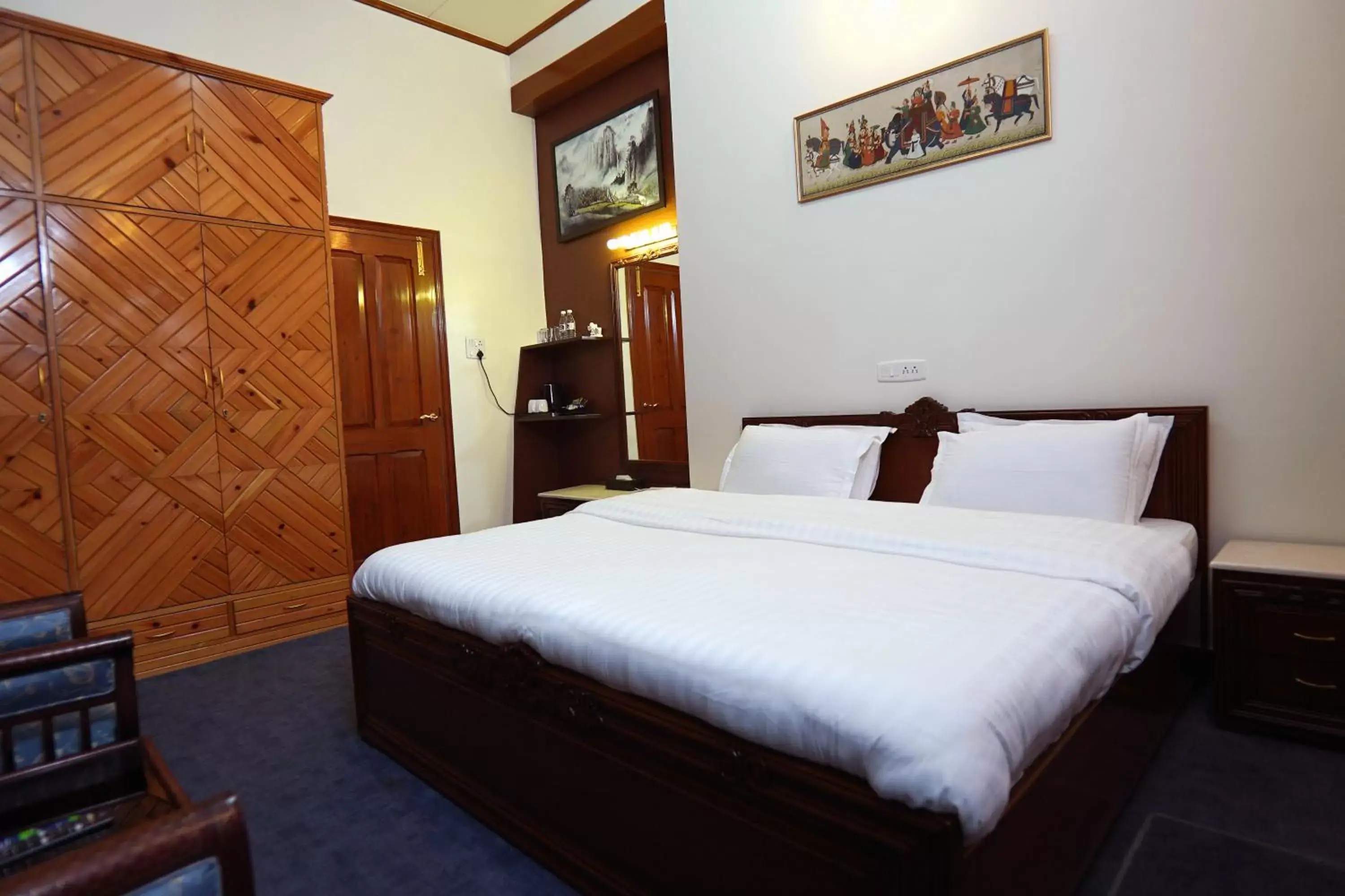 Three-Bedroom Apartment in The Edgeworth Three-Bedroom Apartment in The Edgeworth