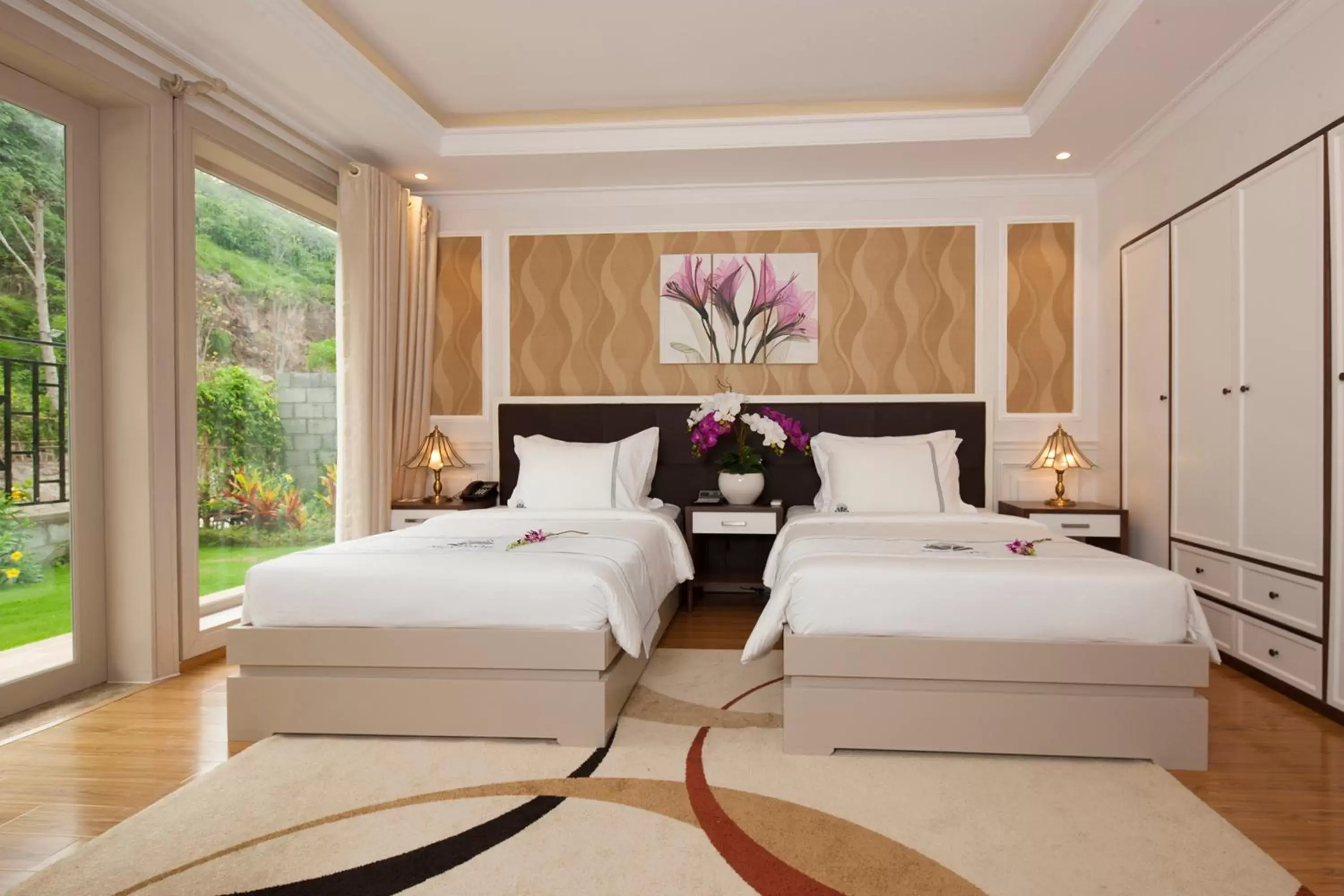 Bed in Hon Tam Resort