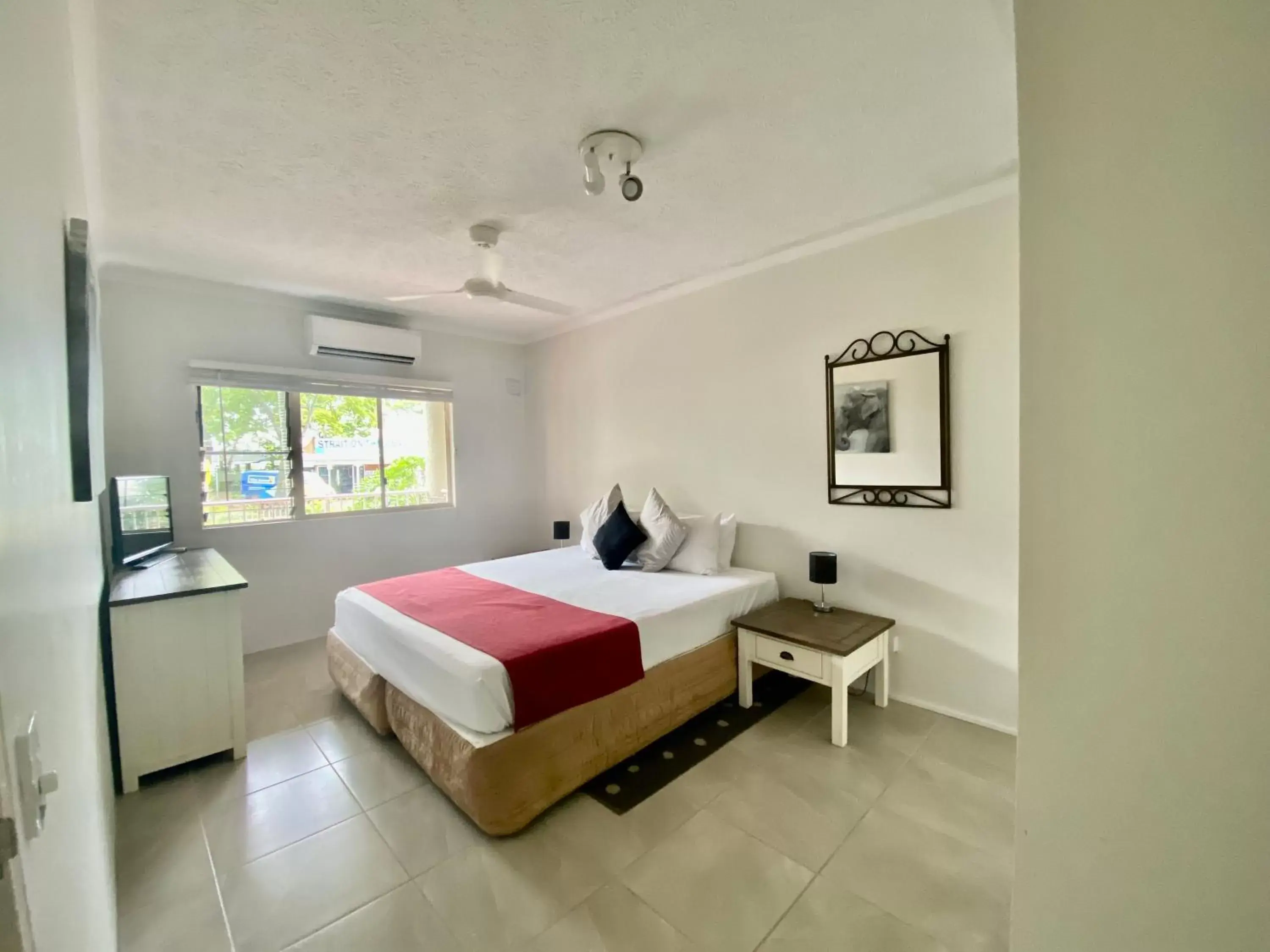 Bed in Cairns Beach Resort