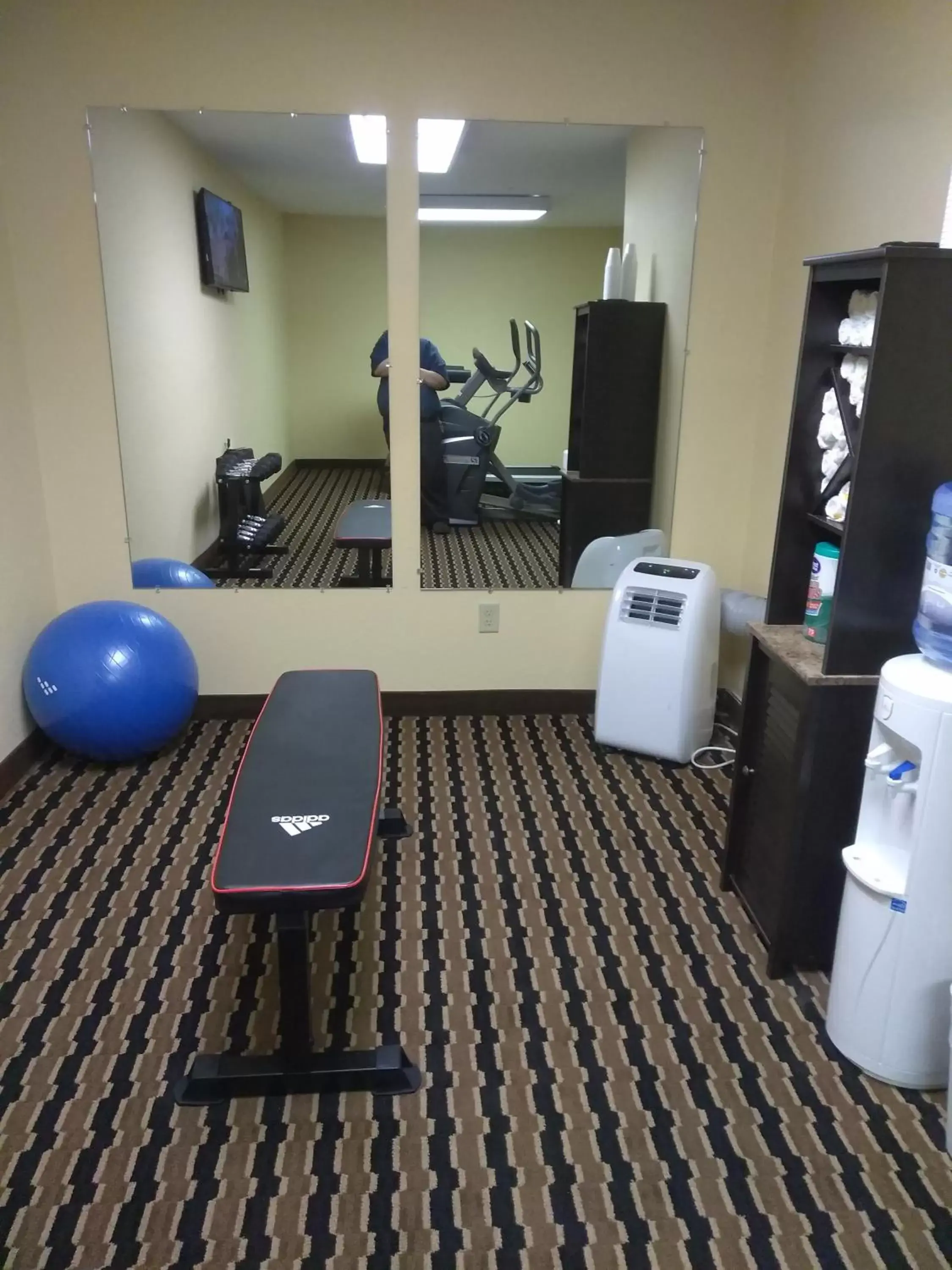 Fitness centre/facilities, Fitness Center/Facilities in Expo Inn