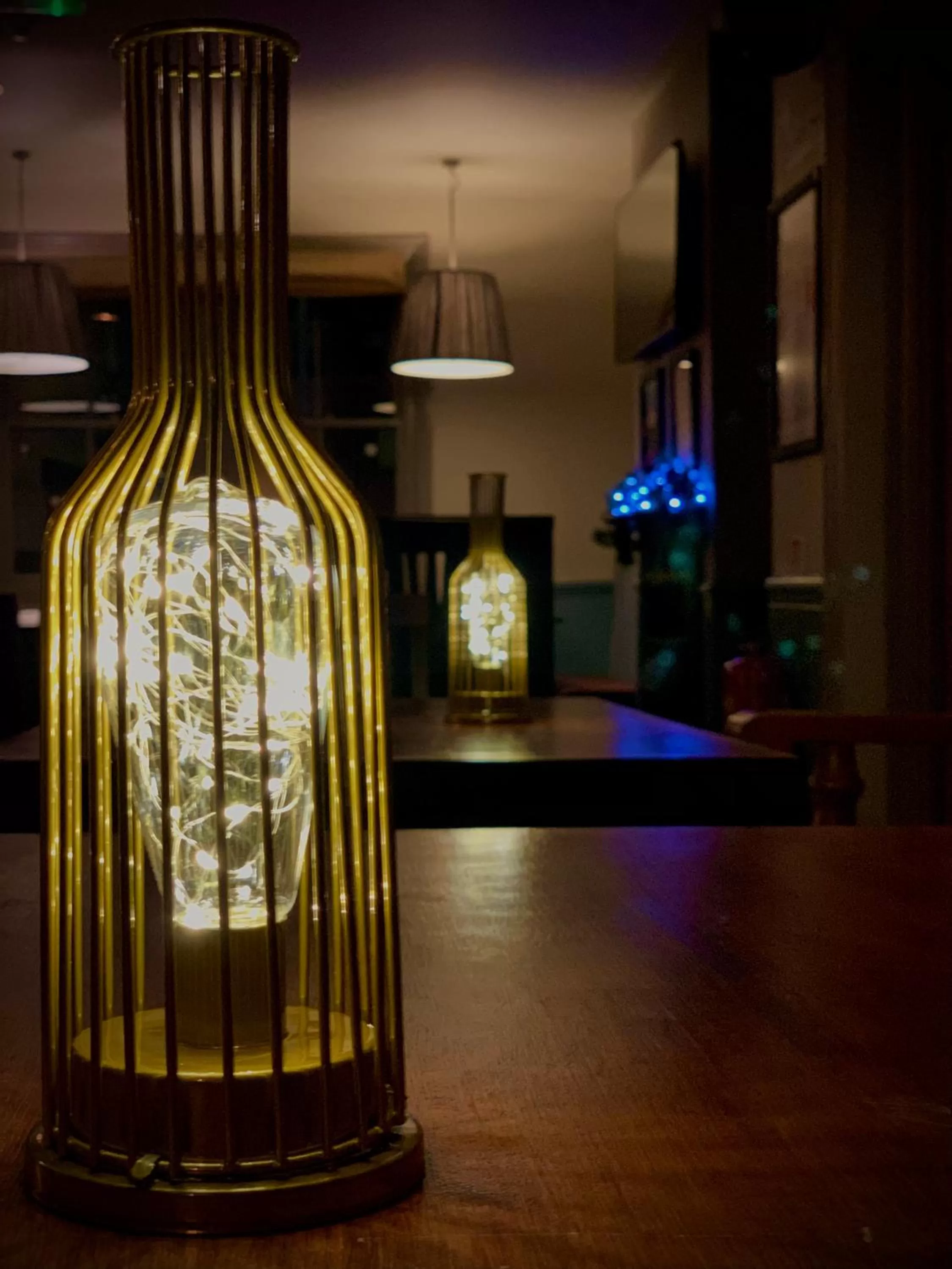 Restaurant/places to eat in Crown & Anchor