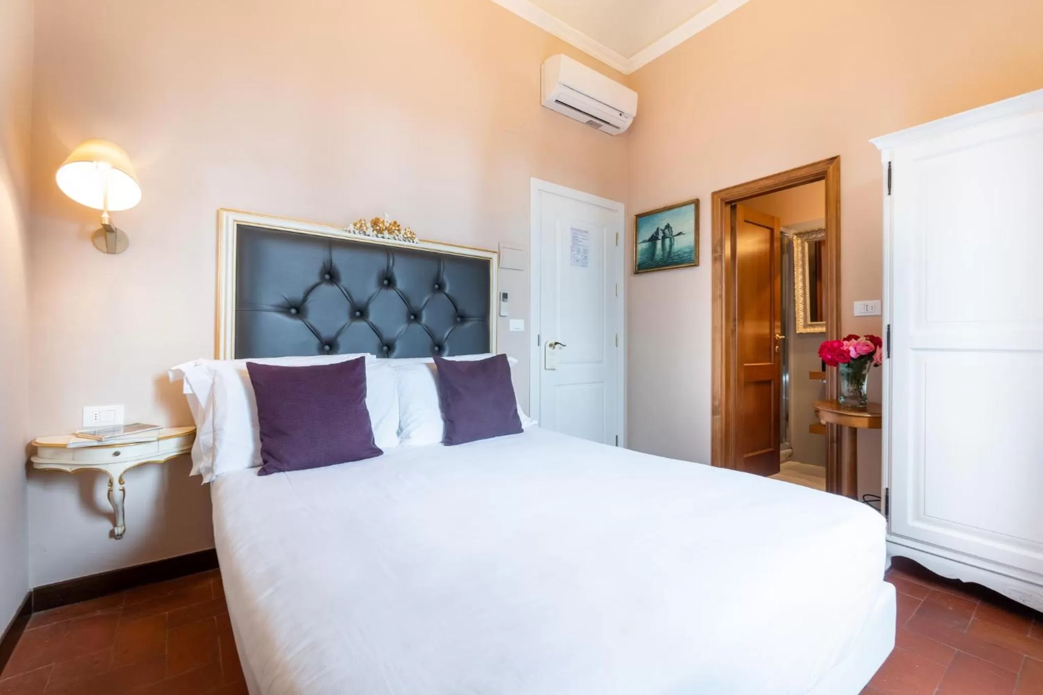 Bed in Art Hotel Villa Agape - Place of Charme