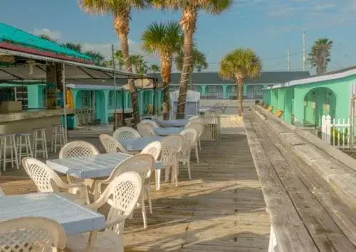 Restaurant/places to eat in Sea Vista Motel