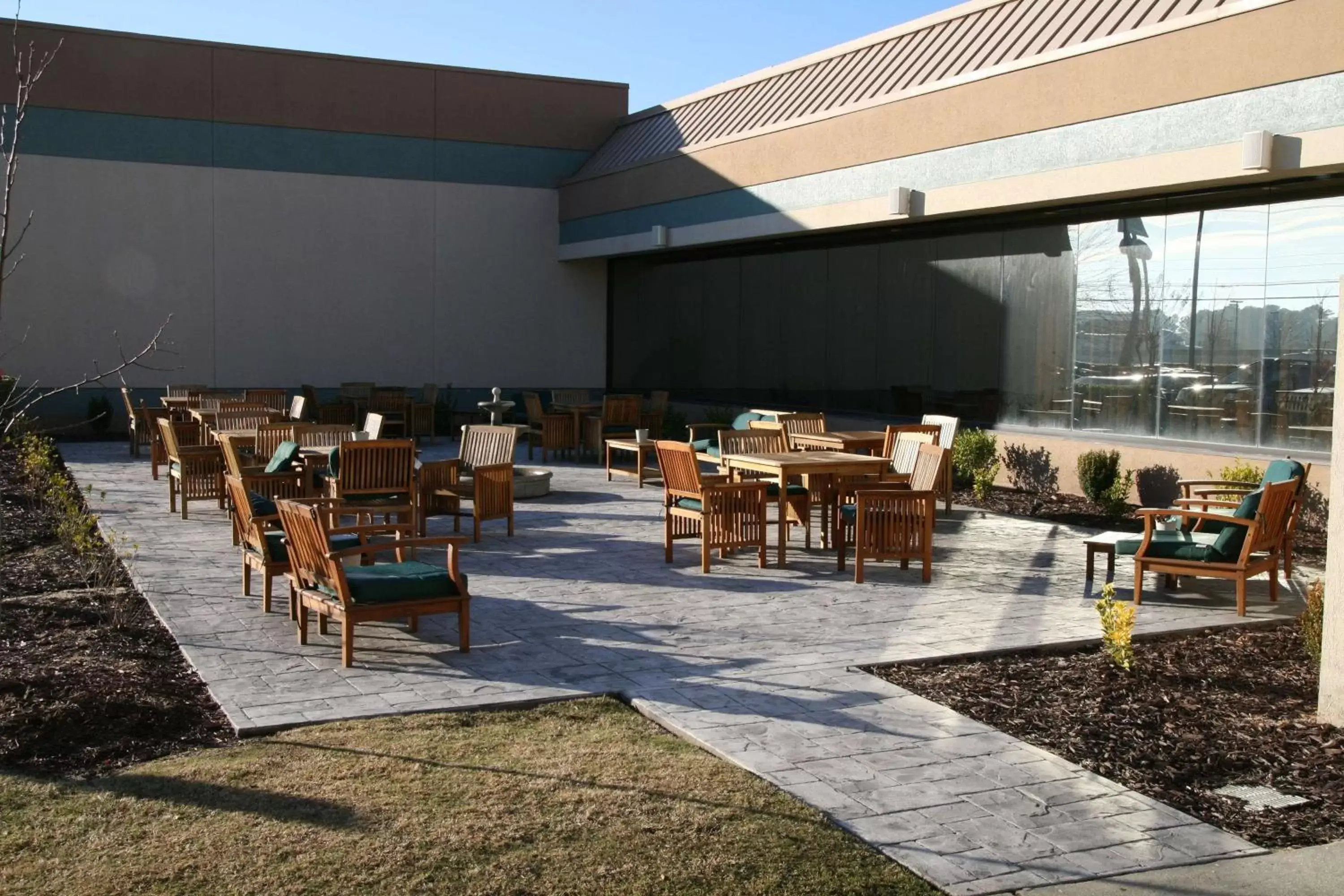 Patio, Restaurant/Places to Eat in DoubleTree by Hilton Augusta