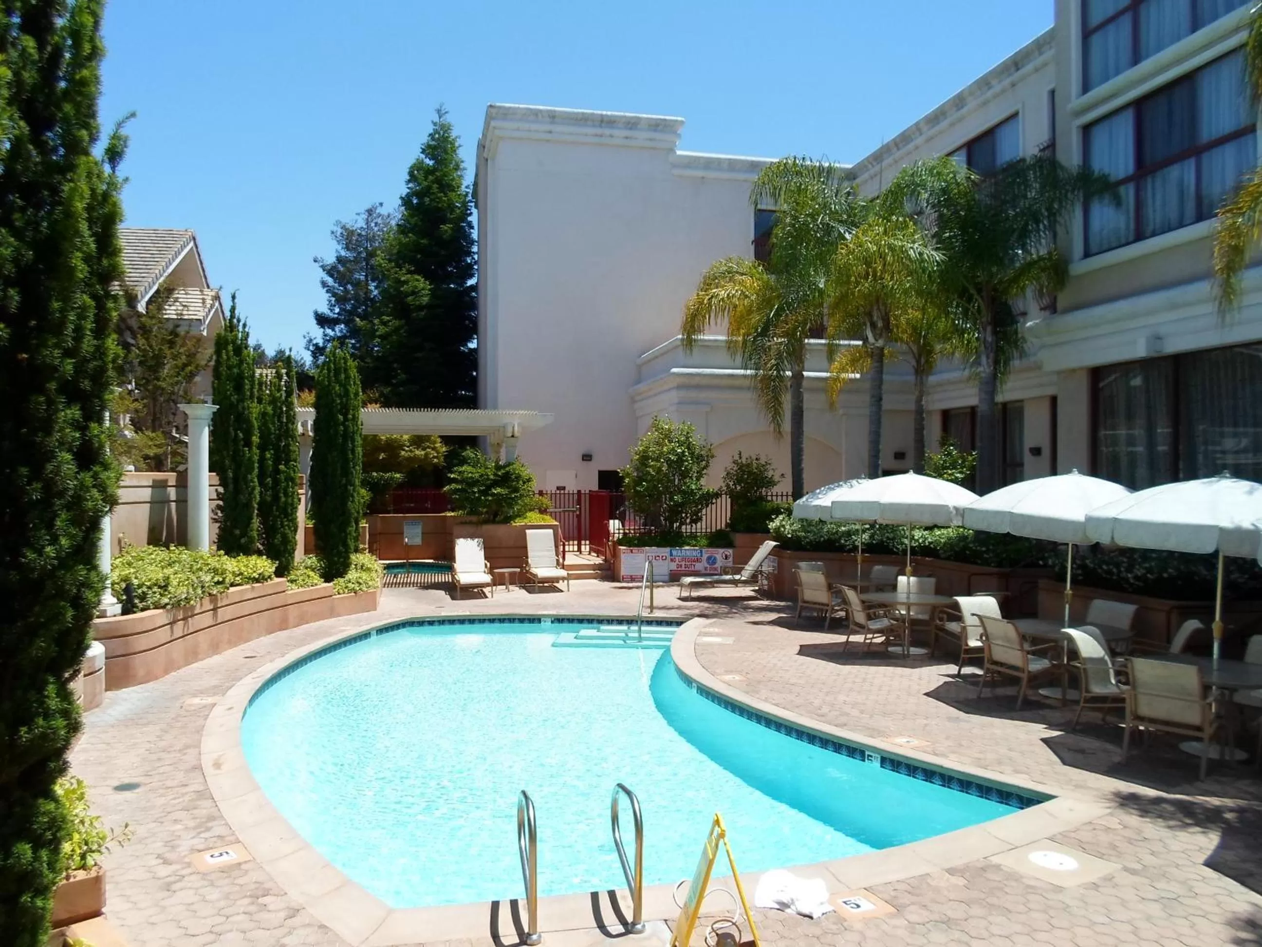 Swimming pool in Grand Hotel