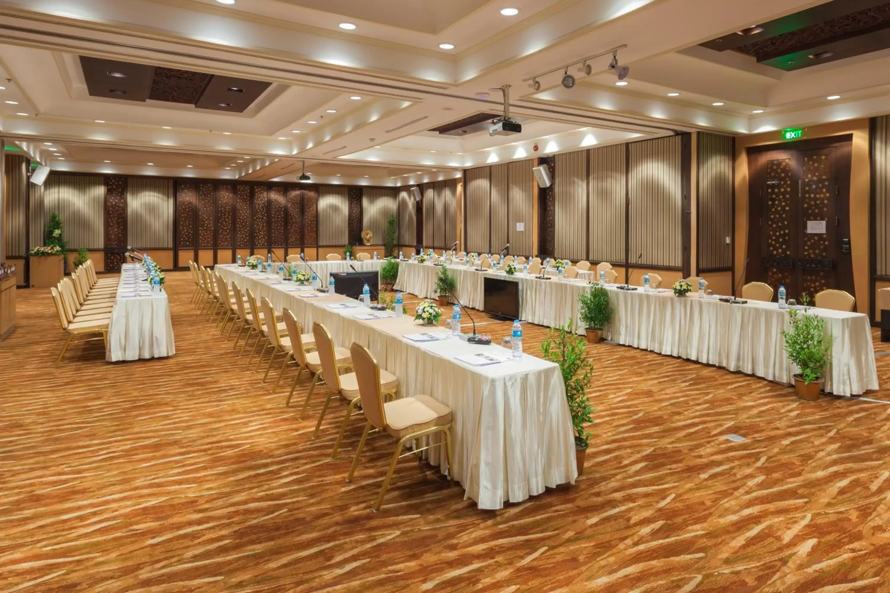 Meeting/conference room in Holiday Inn Resort Phuket, an IHG Hotel