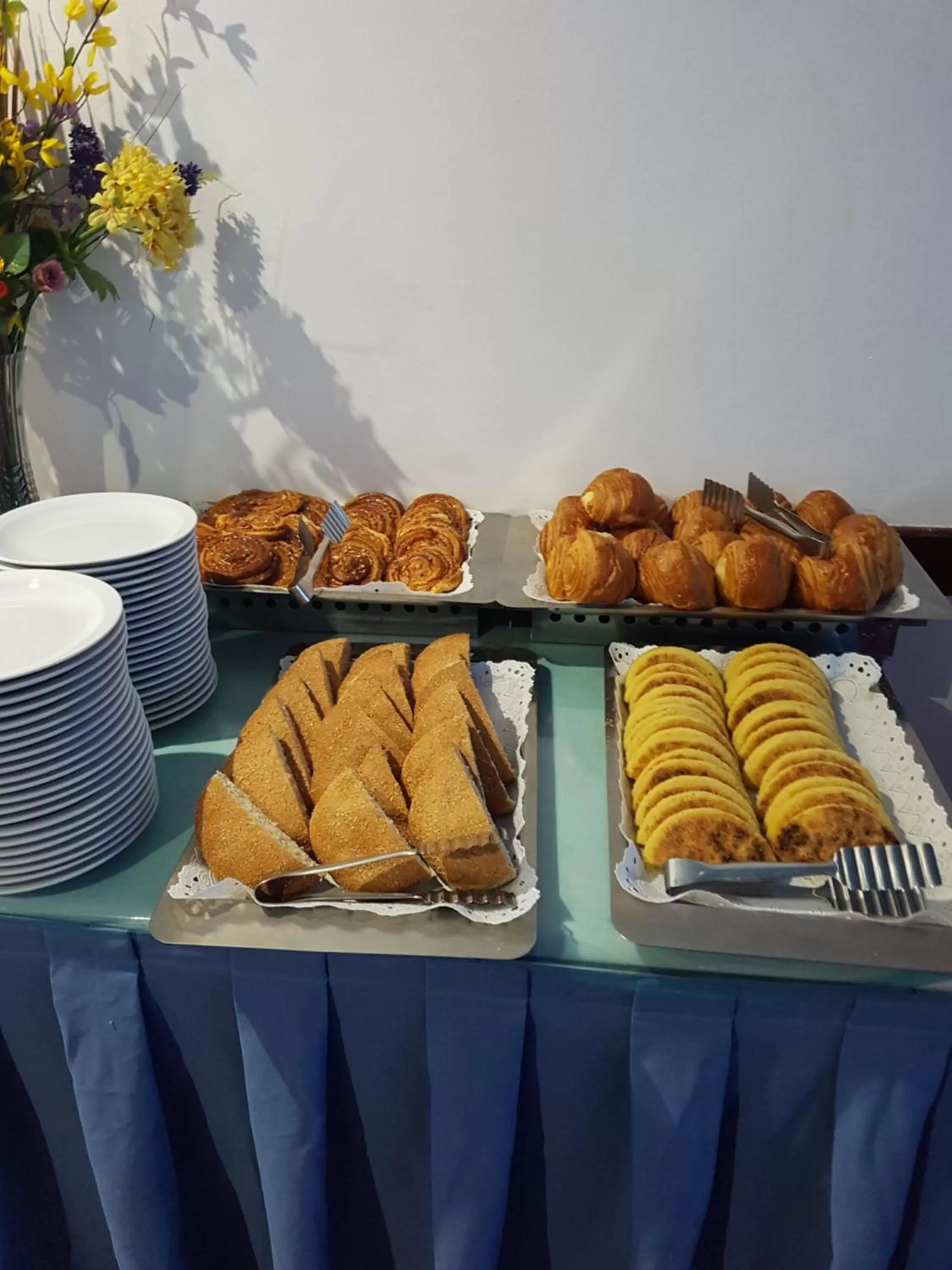 Breakfast in Hotel Tarek