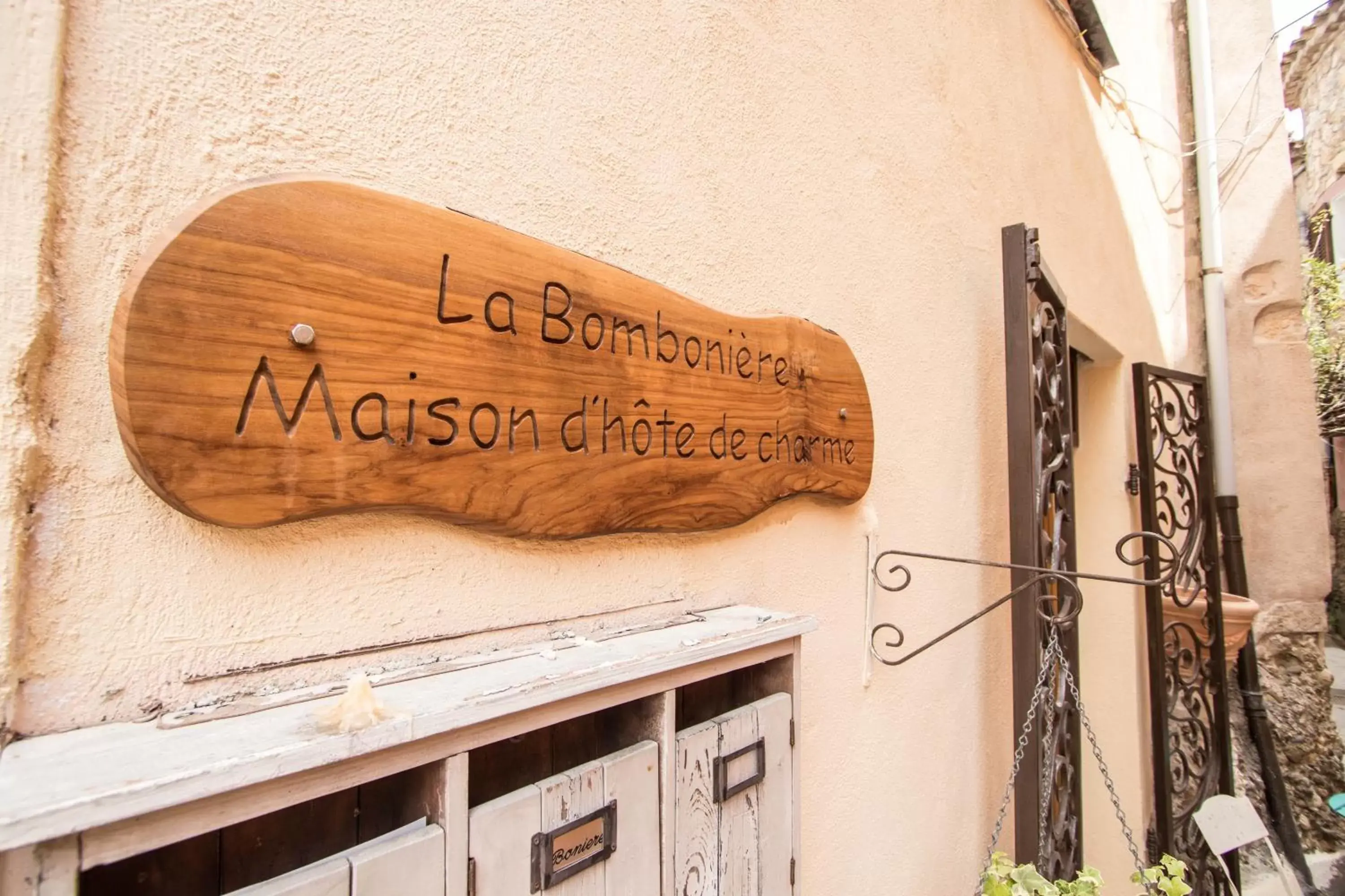 Facade/entrance, Property Logo/Sign in La Bombonière & Spa