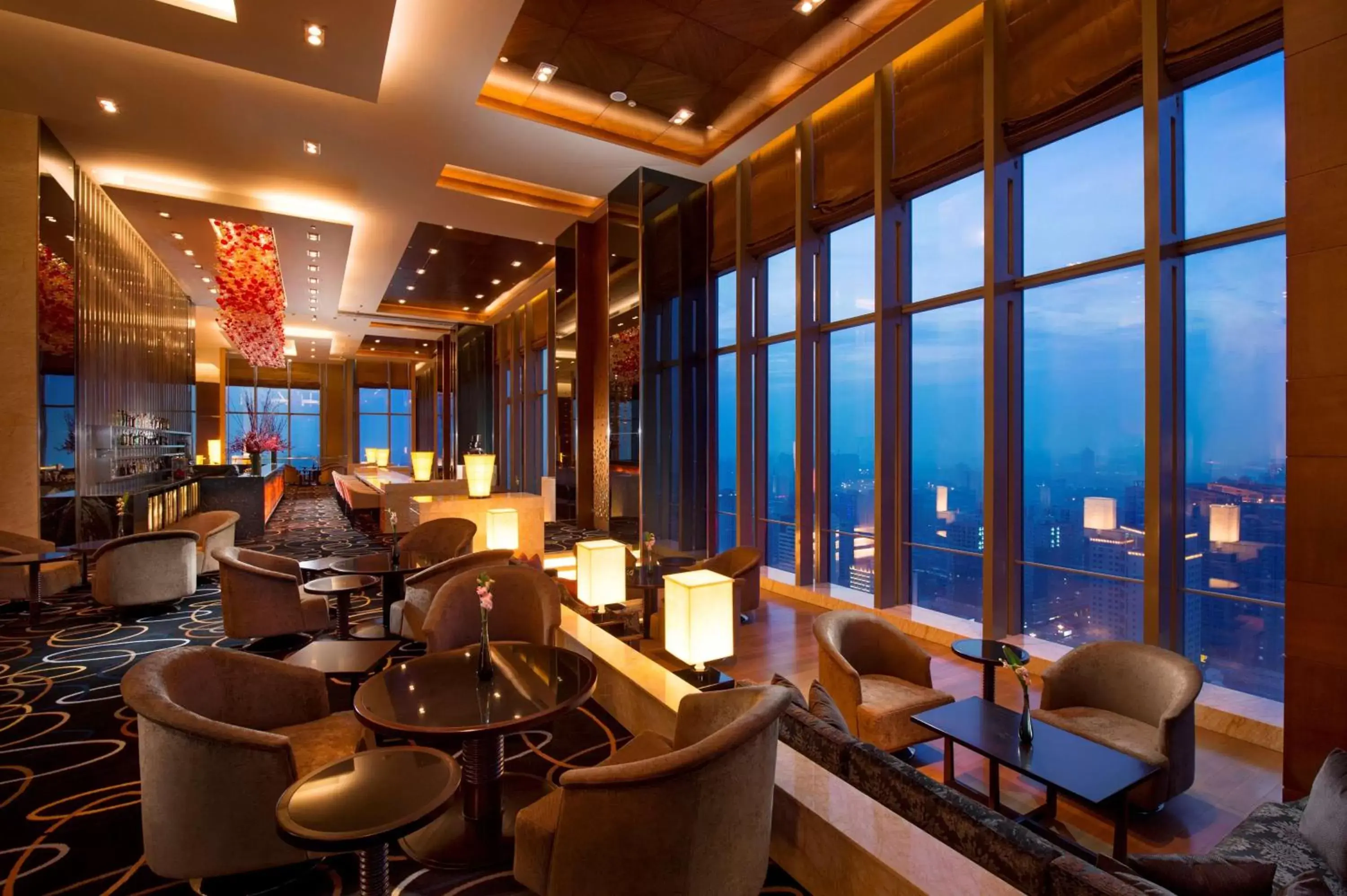 Lounge or bar in Hilton Shijiazhuang Lounge or bar in Hilton Shijiazhuang