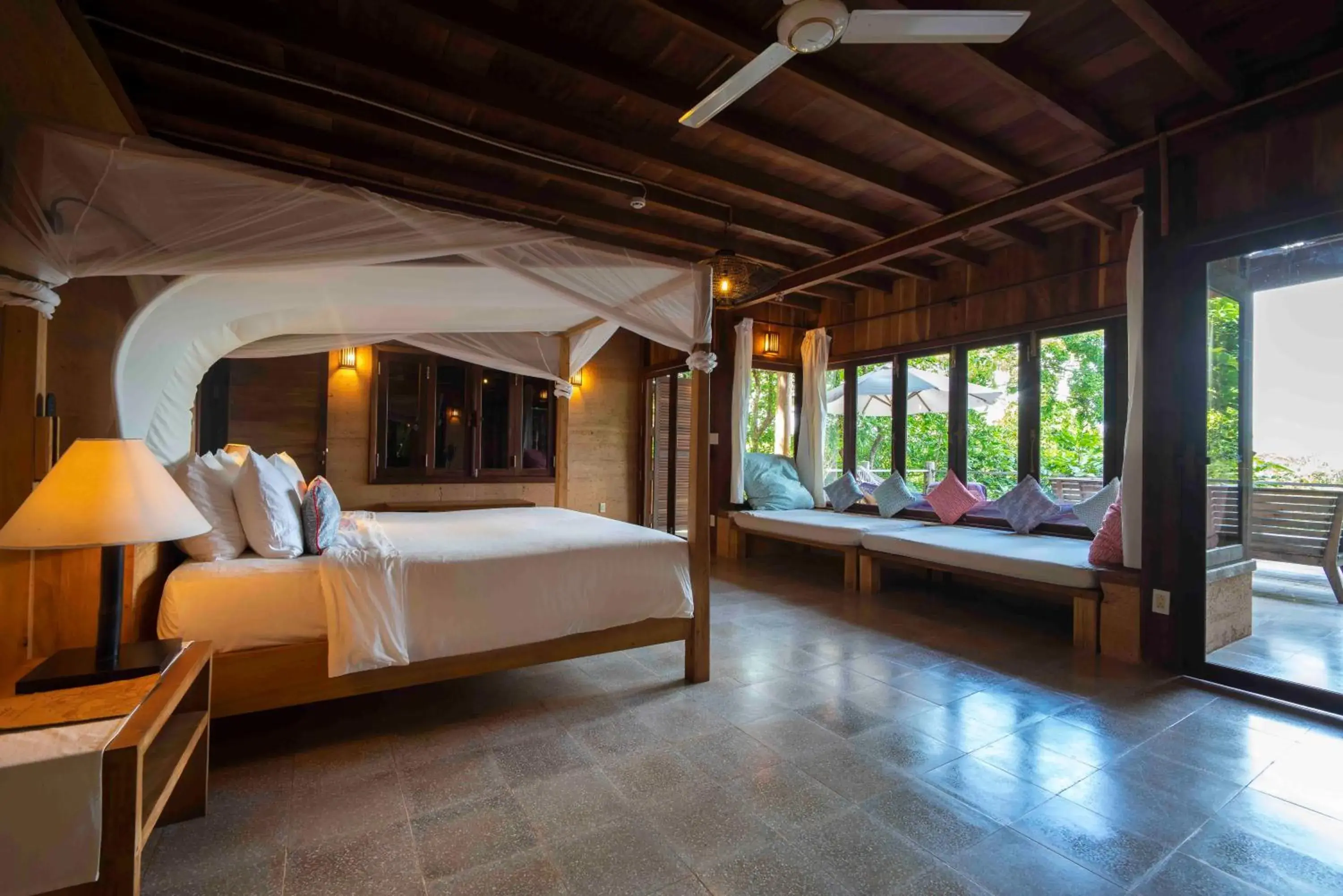 Photo of the whole room, Bed in Mango Bay Resort
