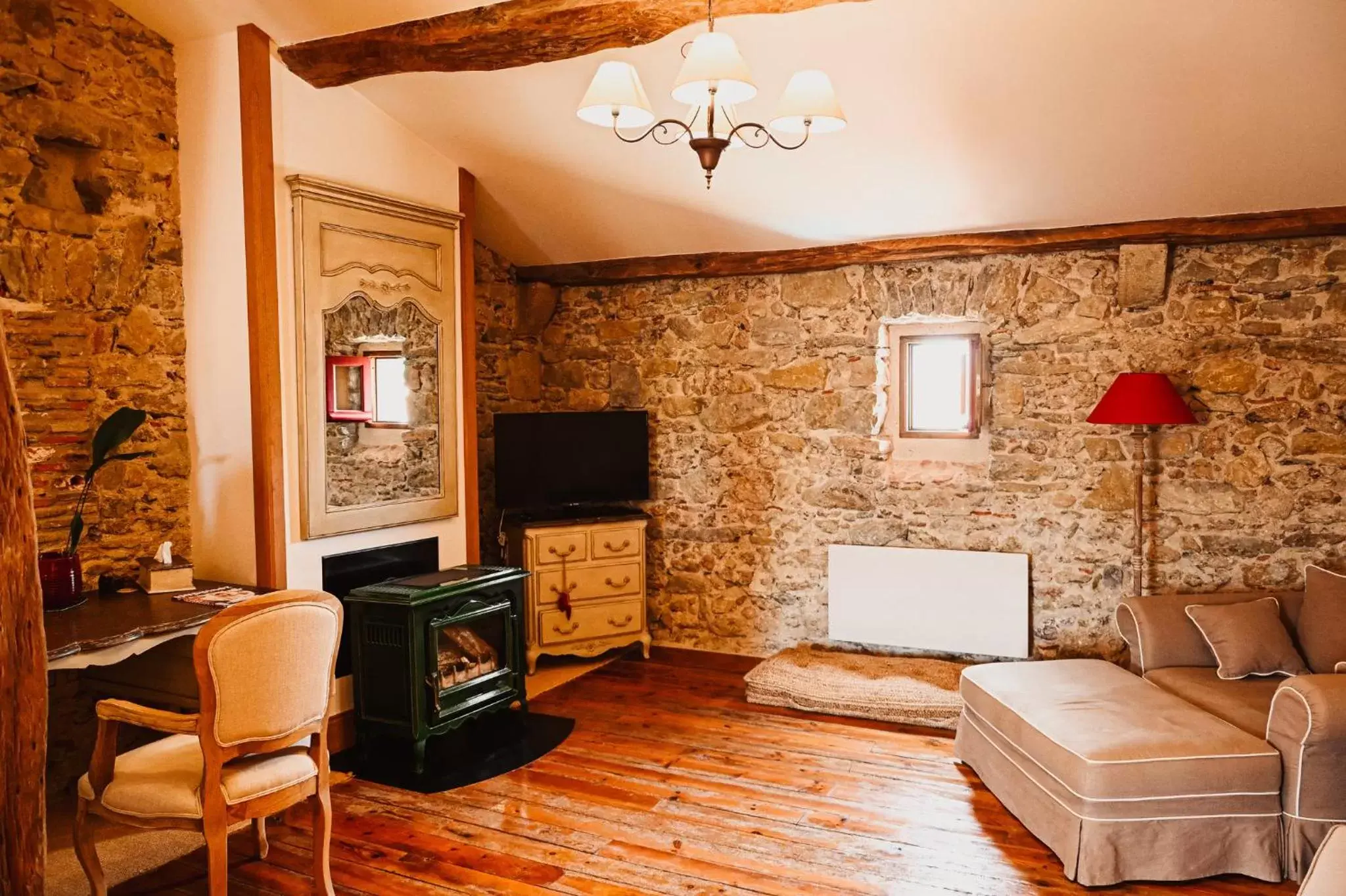 Seating Area in Demeure de la Carmine, sejour bien-etre d'exception, piscine, hammam, champagne