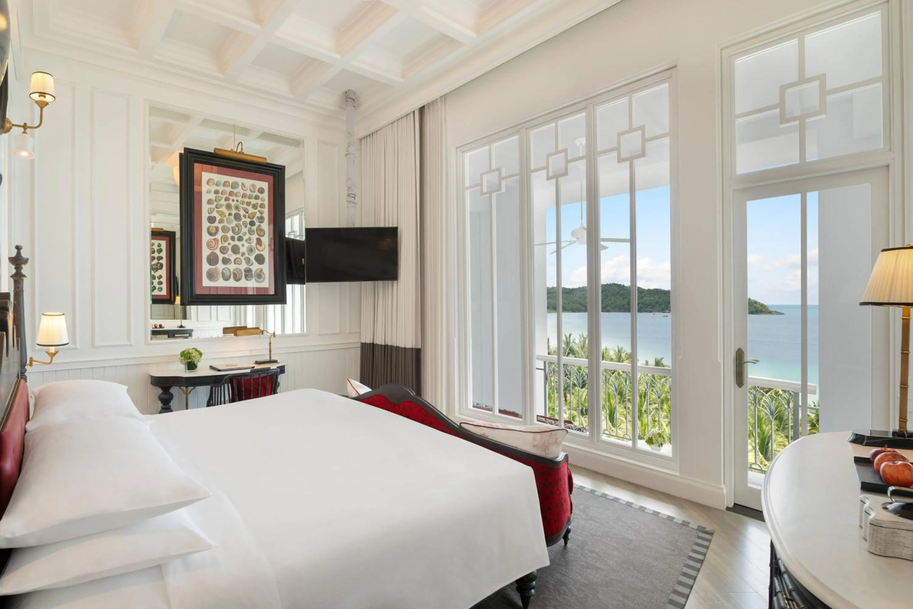 Emerald Bay View, Guest room, 1 King, Bay view in JW Marriott Phu Quoc Emerald Bay Resort & Spa