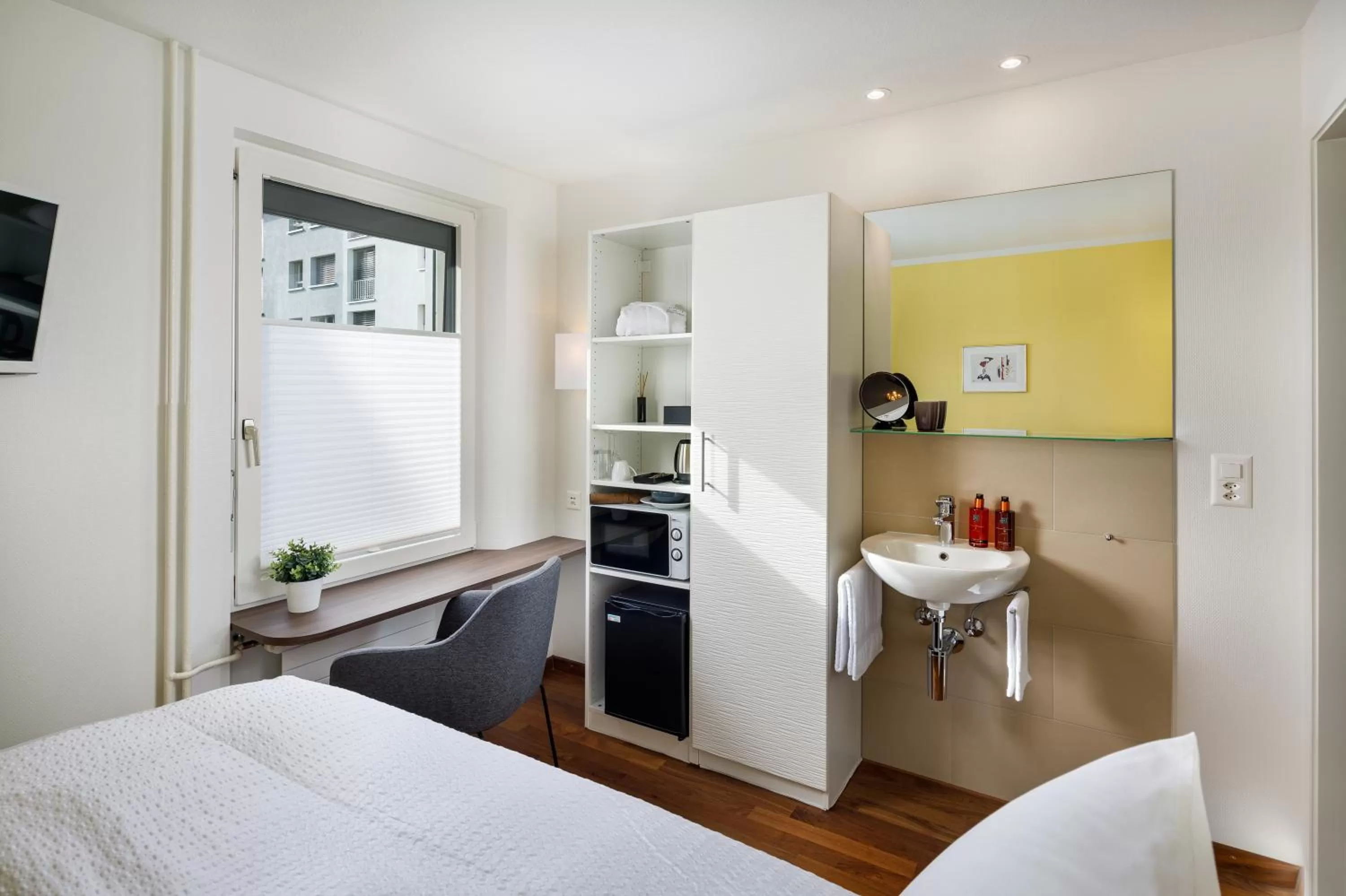 Photo of the whole room, Bed in Aparthotel Familie Hugenschmidt