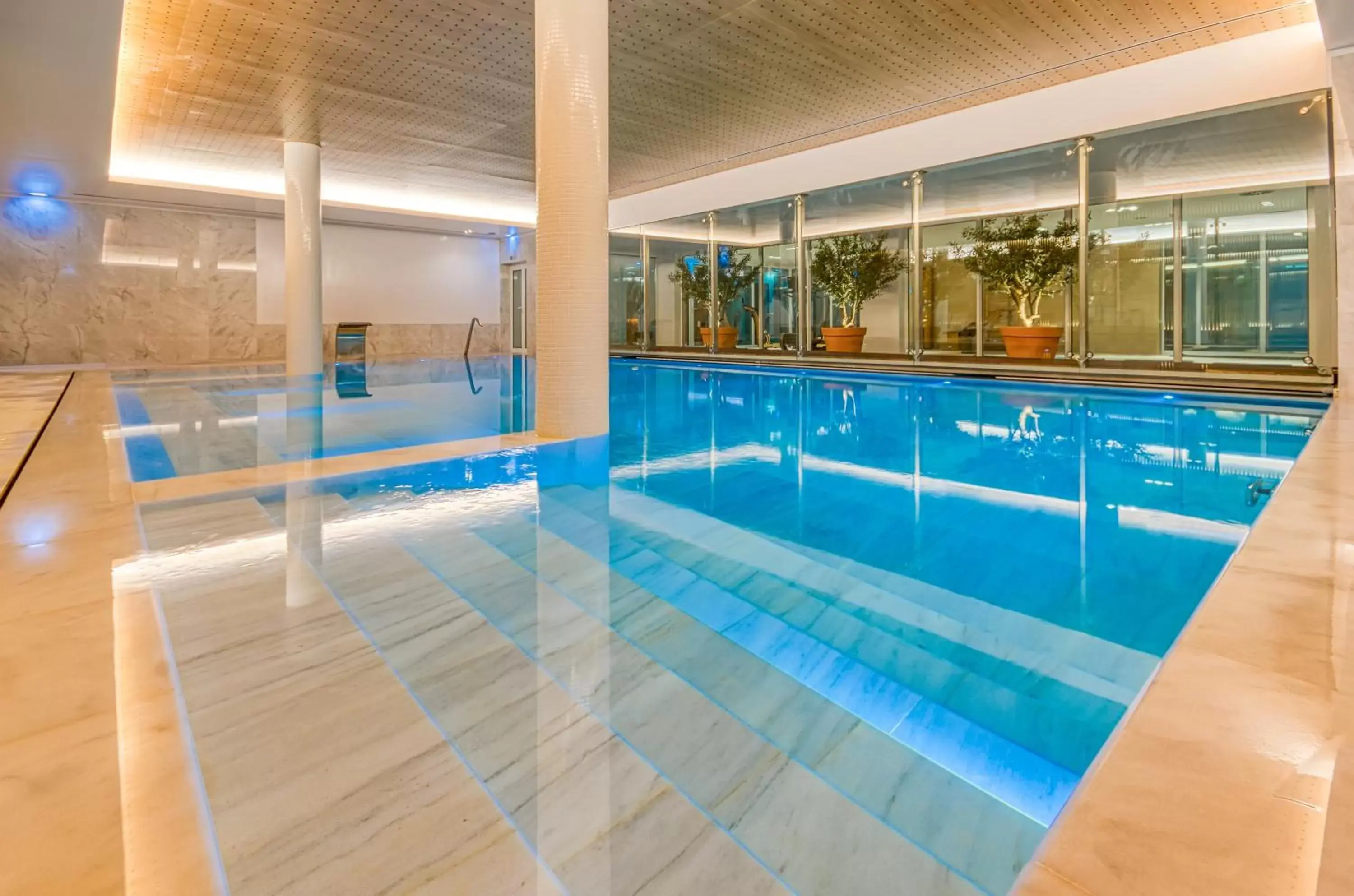 Swimming pool in Praia do Sal Resort Swimming pool in Praia do Sal Resort