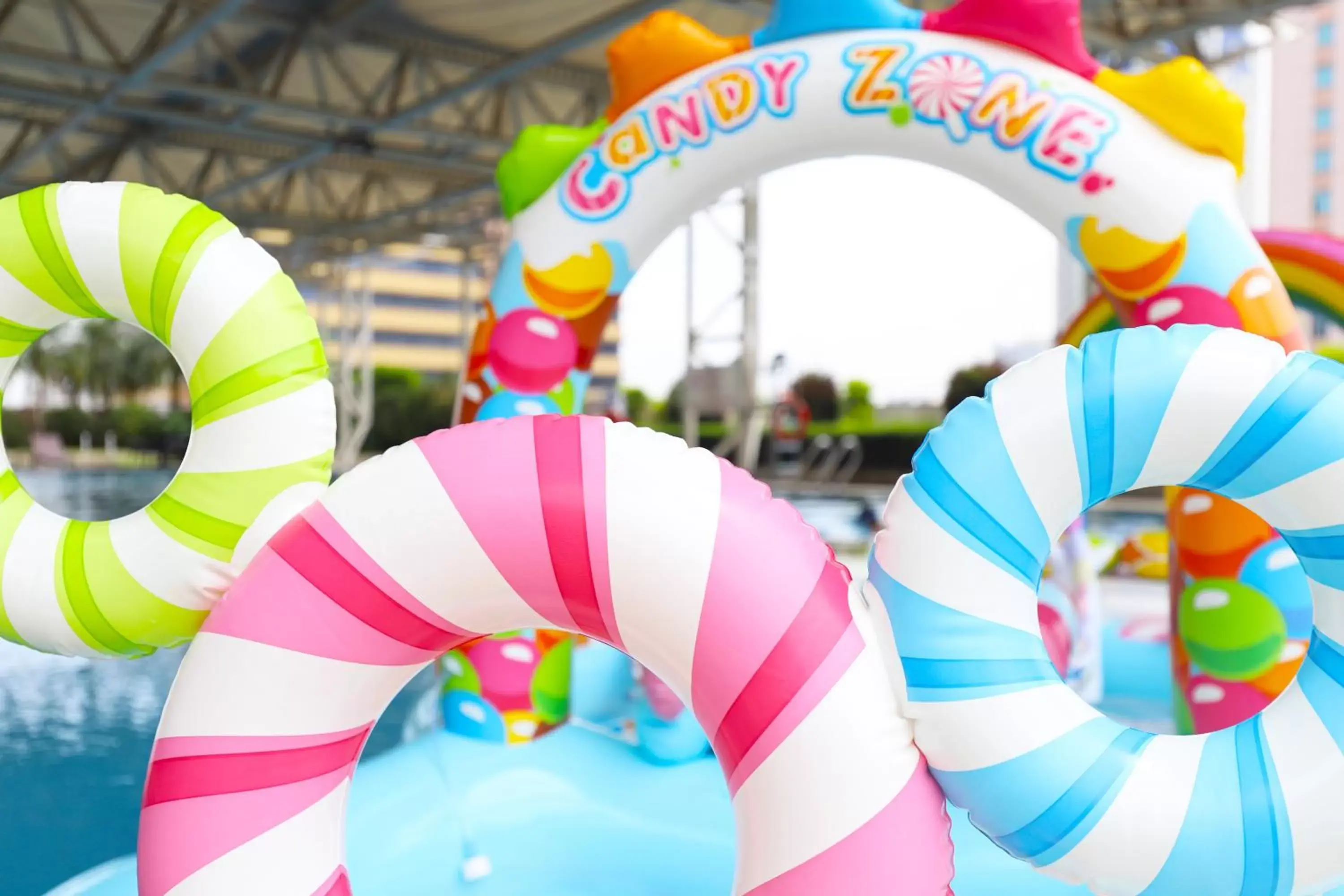 Swimming pool in Crowne Plaza Foshan by IHG - Canton Fair free shuttle bus Swimming pool in Crowne Plaza Foshan by IHG - Canton Fair free shuttle bus