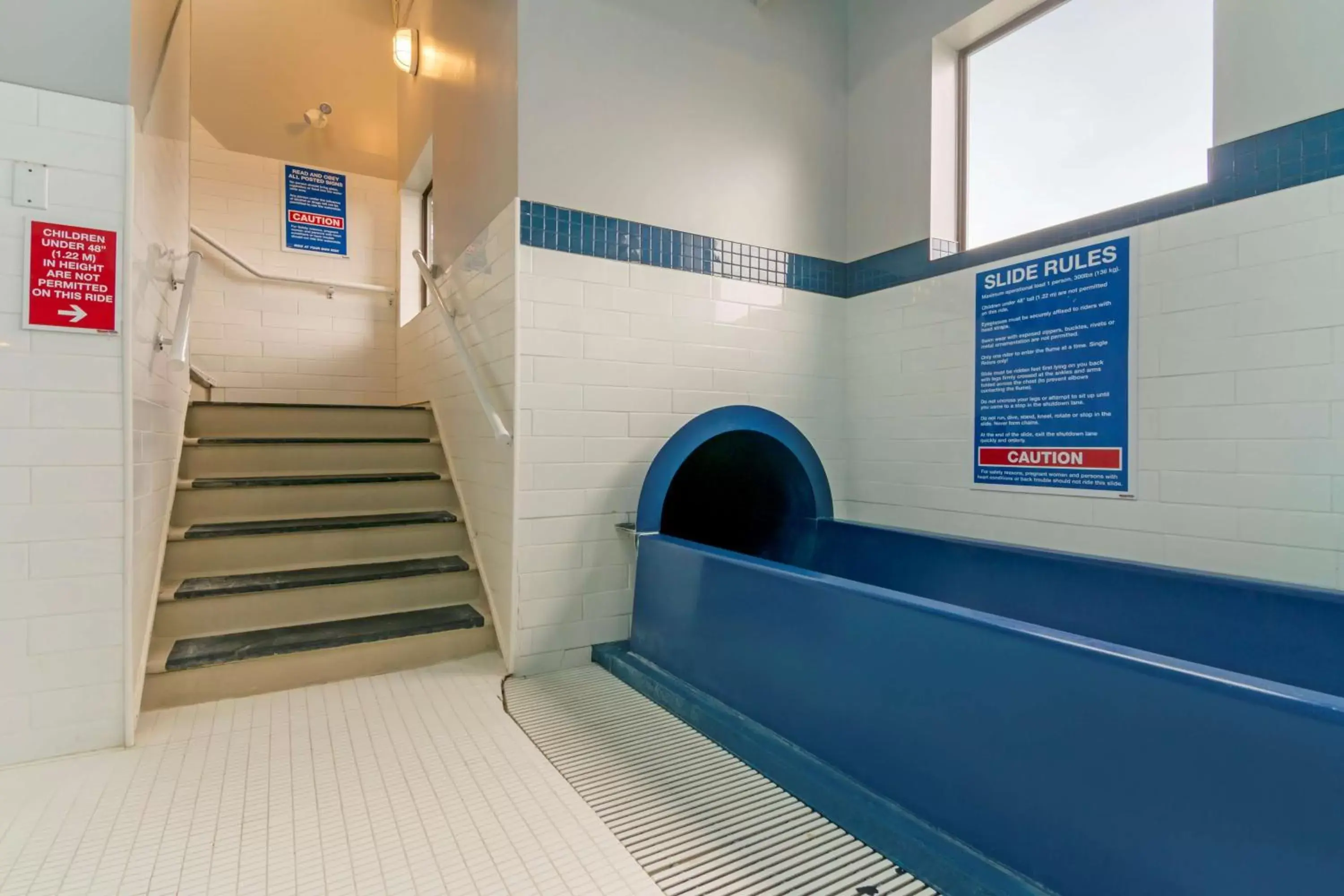 Pool view in Best Western Premier Aberdeen Kamloops Pool view in Best Western Premier Aberdeen Kamloops