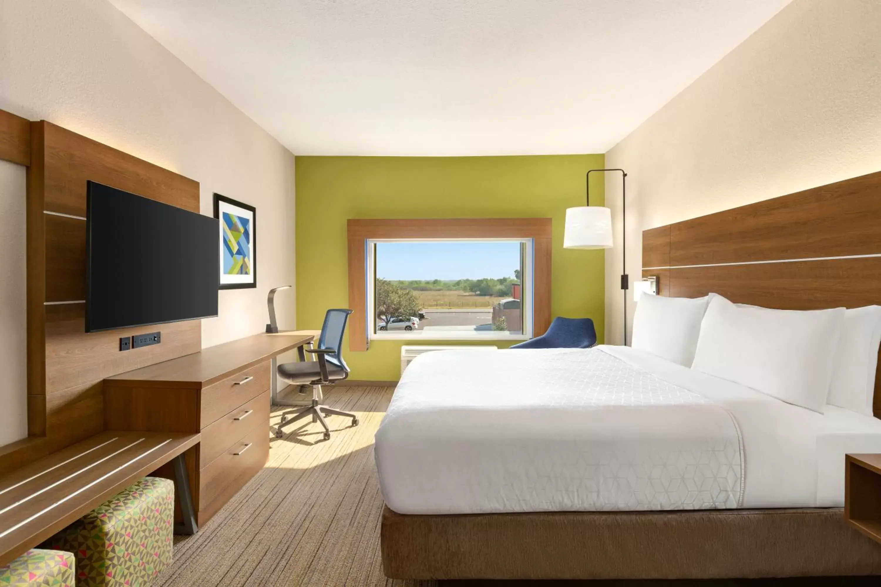 Bedroom in Holiday Inn Express Hotel & Suites Mission-McAllen Area, an IHG Hotel