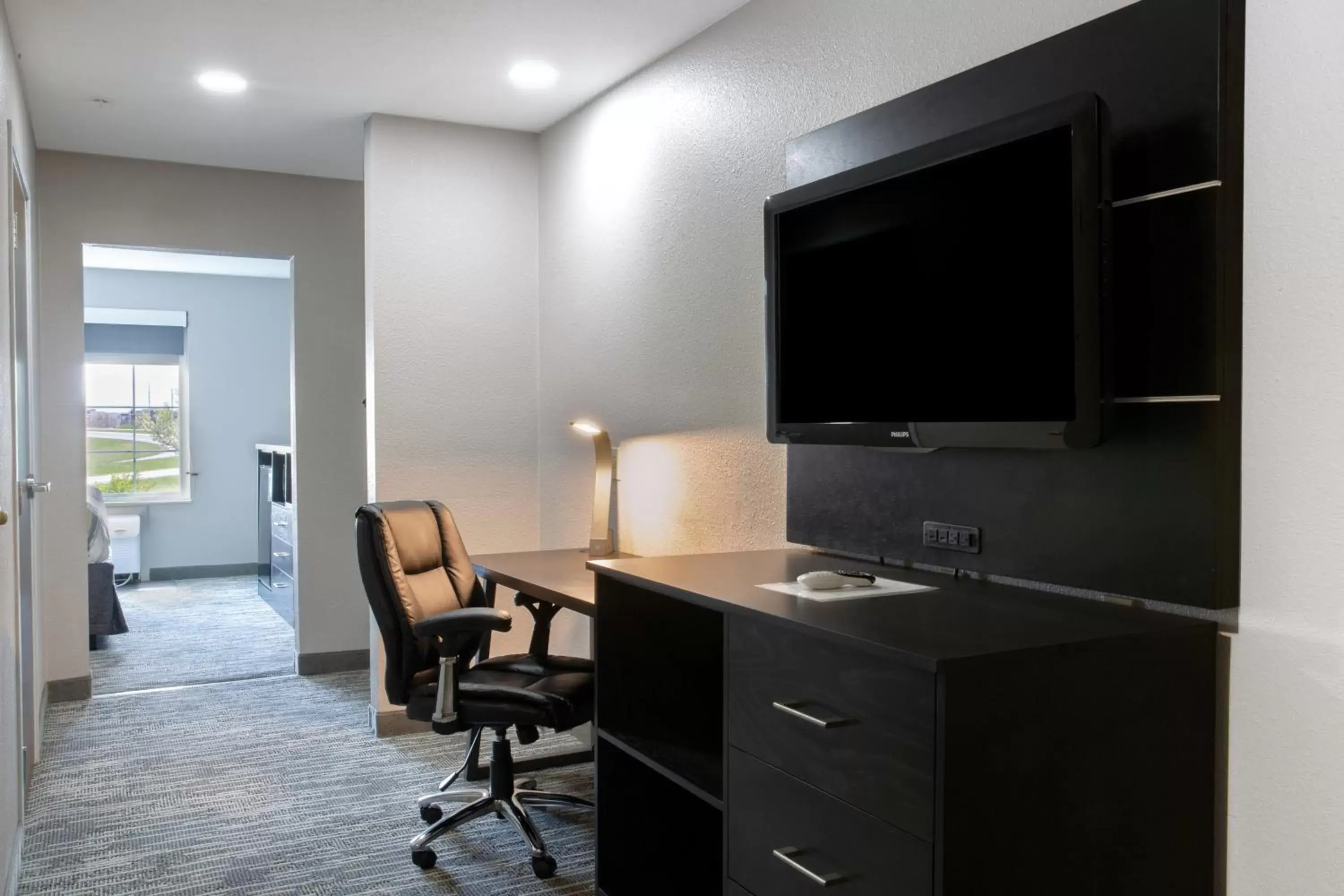 TV/Entertainment Center in Country Inn & Suites by Radisson, Columbus West, OH