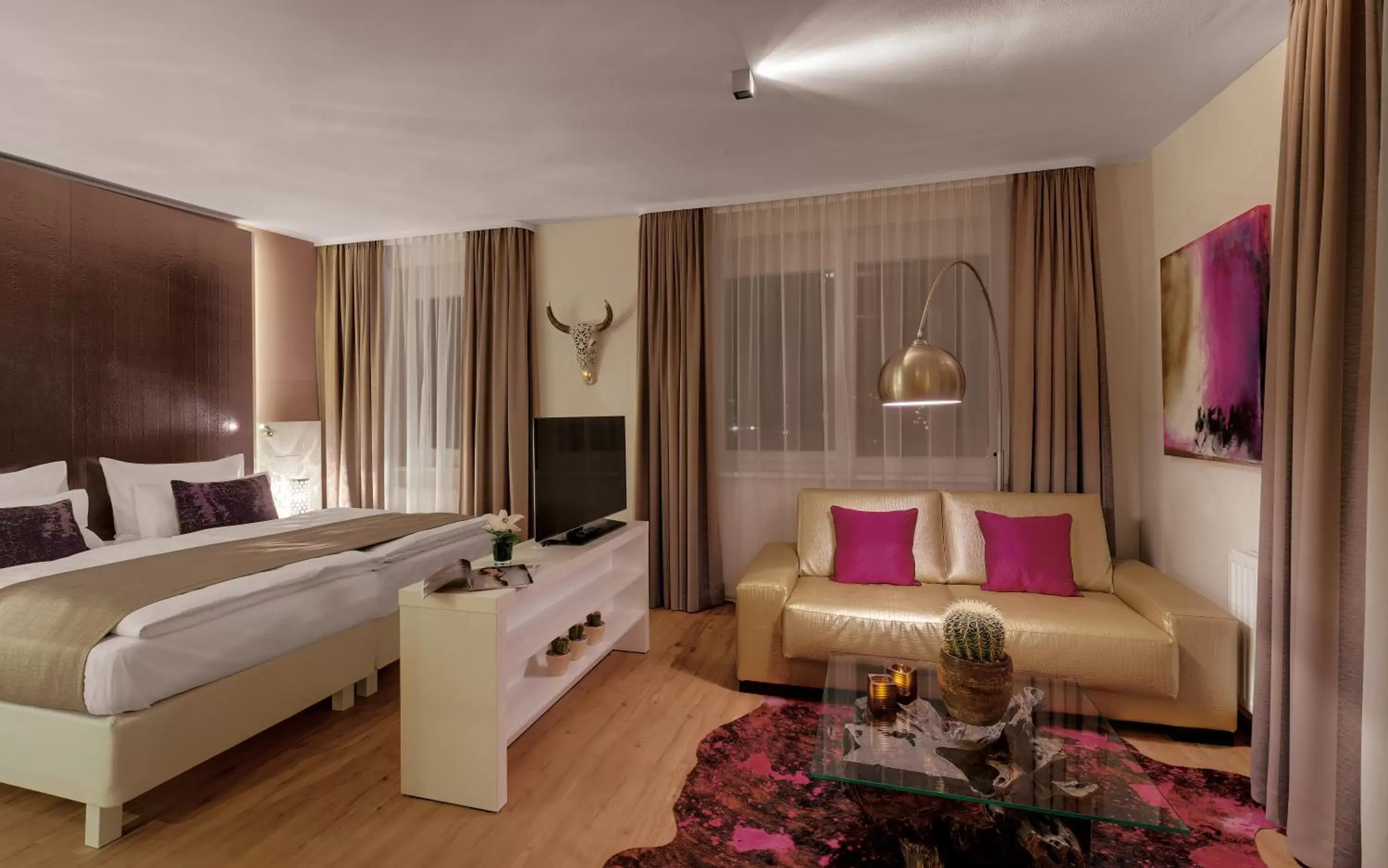 TV and multimedia, Bed in Amedia Luxury Suites Graz, Trademark Collection by Wyndham