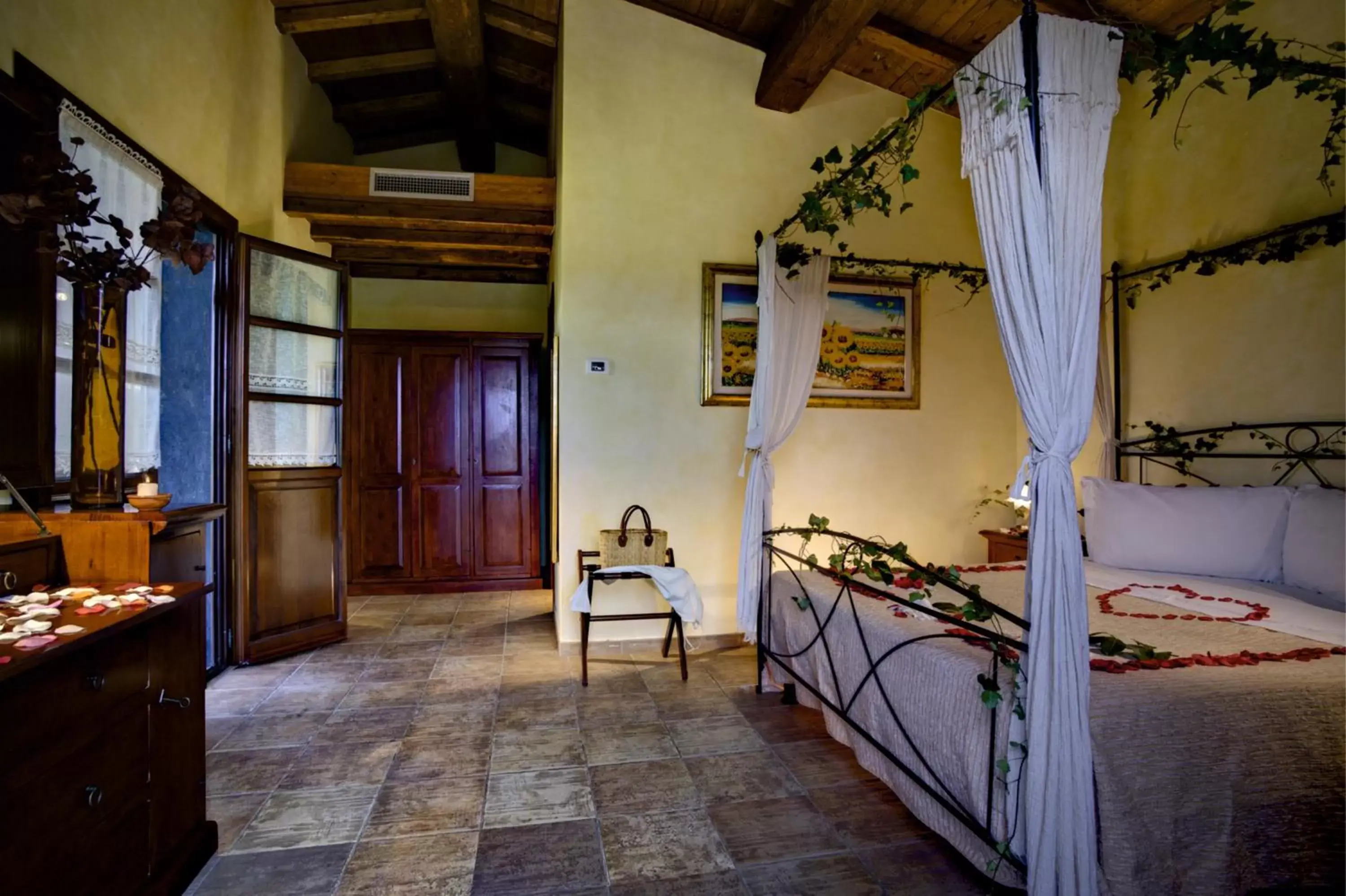 Bedroom, Seating Area in Villa Hotel Valle Del Marta Resort