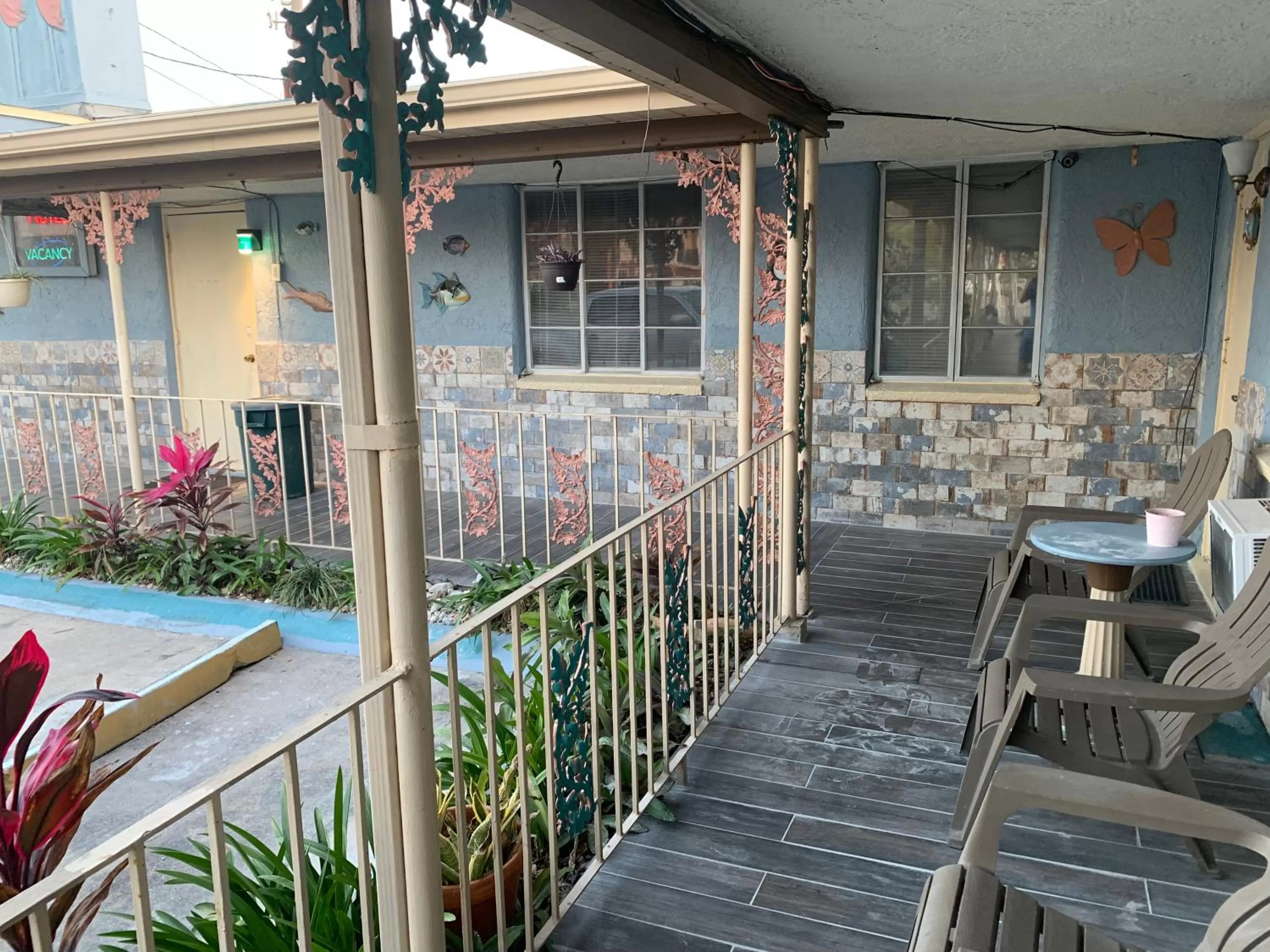 Pool View in Michaels Siesta Studios