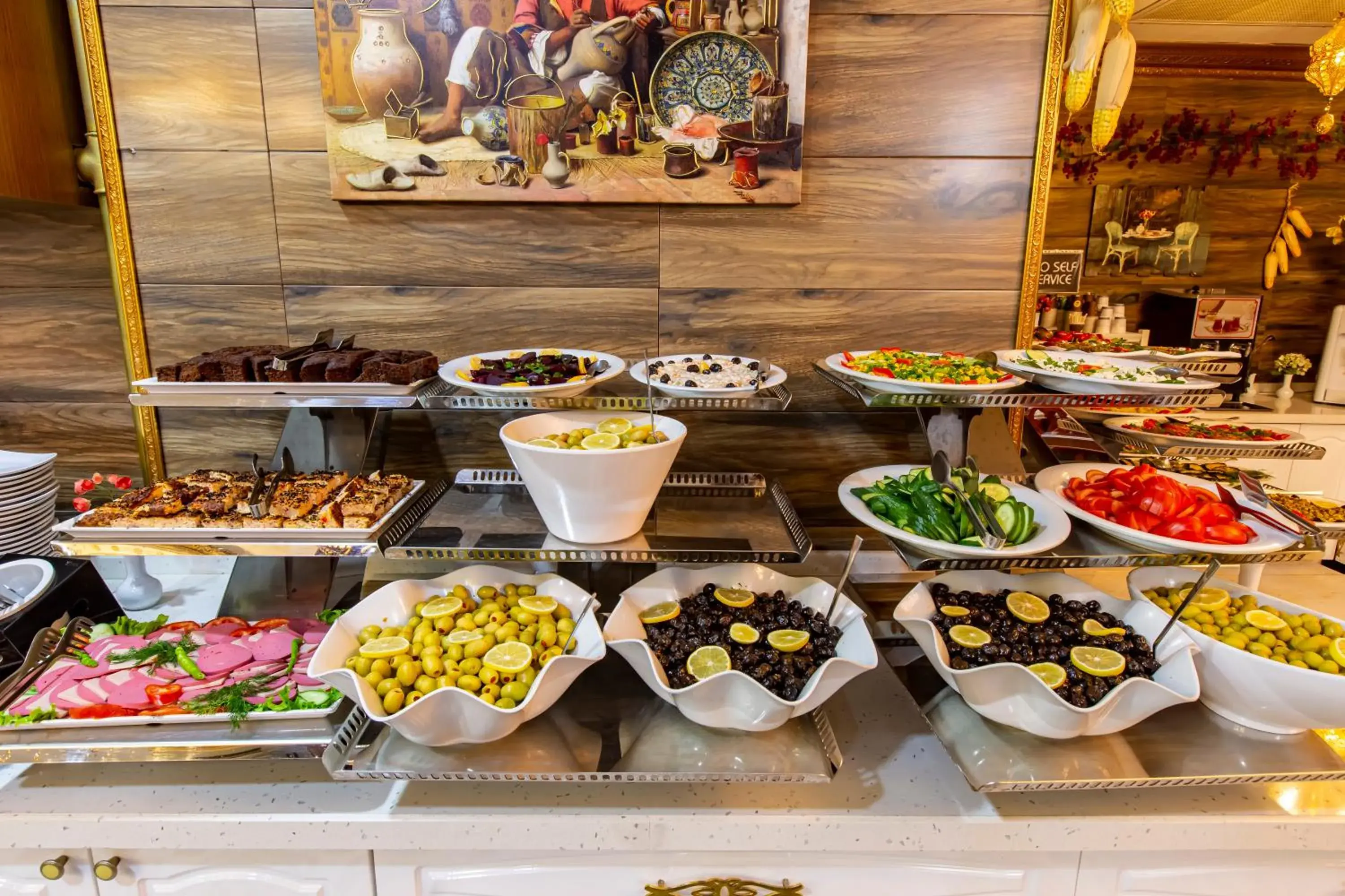 Food and drinks in Laleli Blue Marmaray Hotel Food and drinks in Laleli Blue Marmaray Hotel