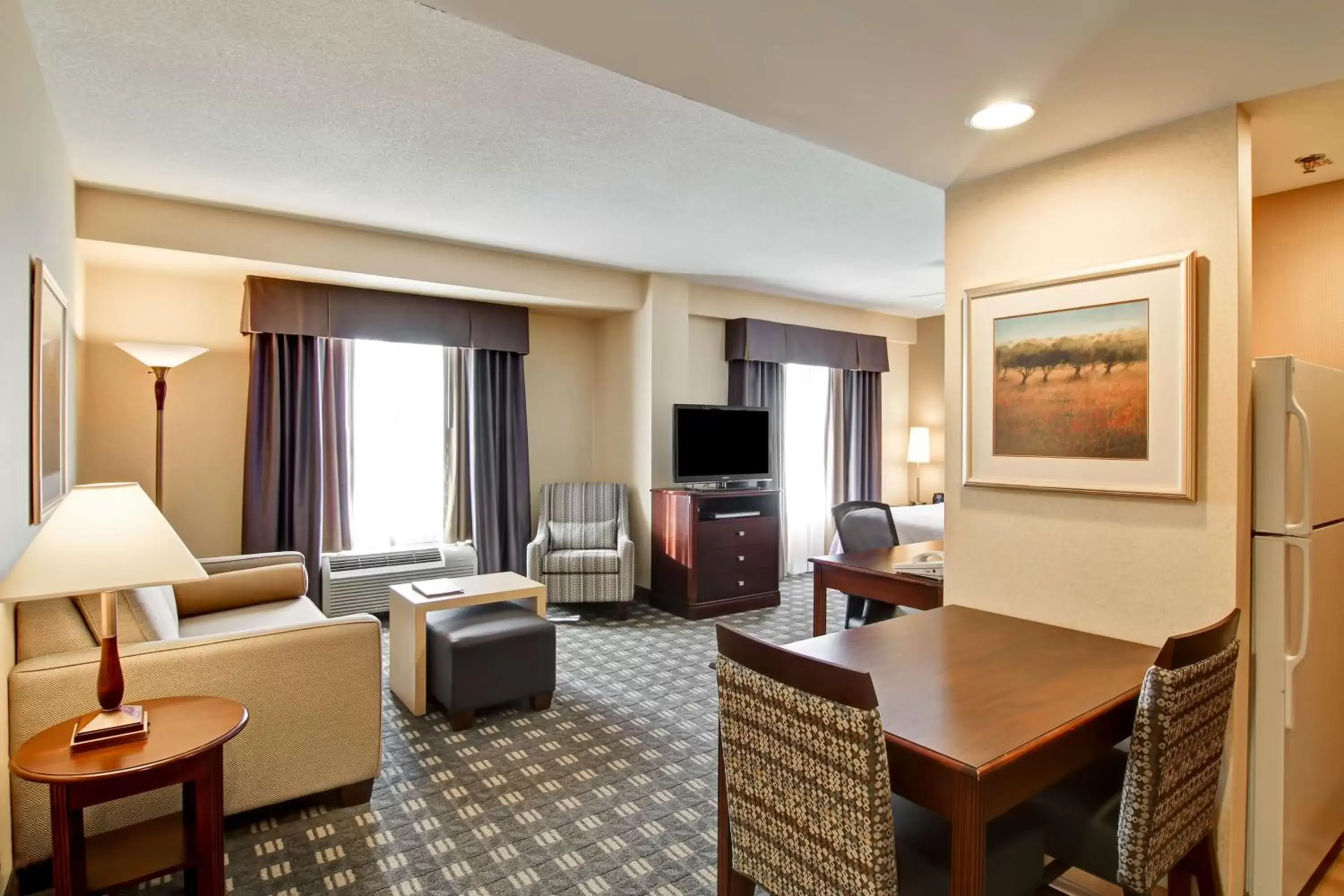 Bedroom, Seating Area in Homewood Suites by Hilton Toronto-Mississauga