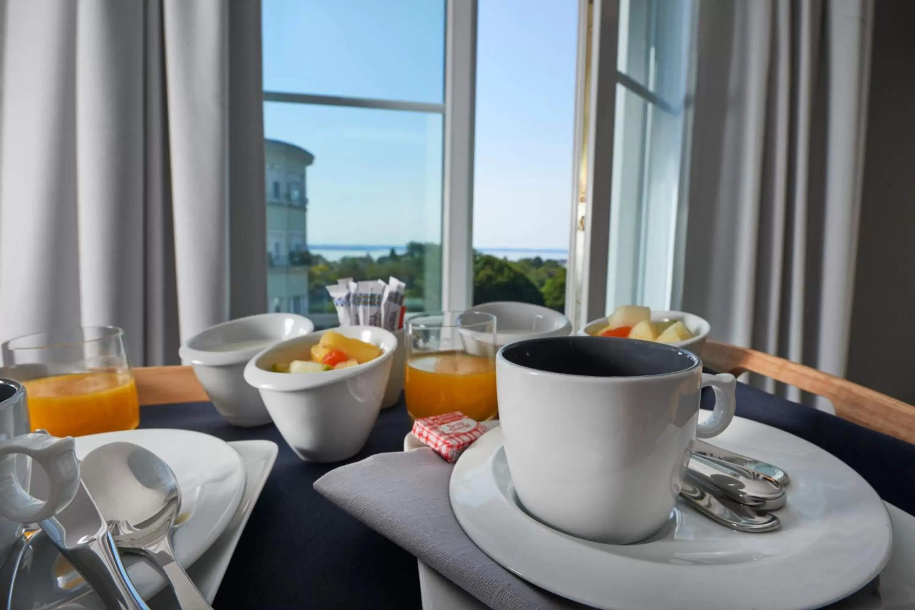 Breakfast in Hotel Mercure Brest Centre Les Voyageurs