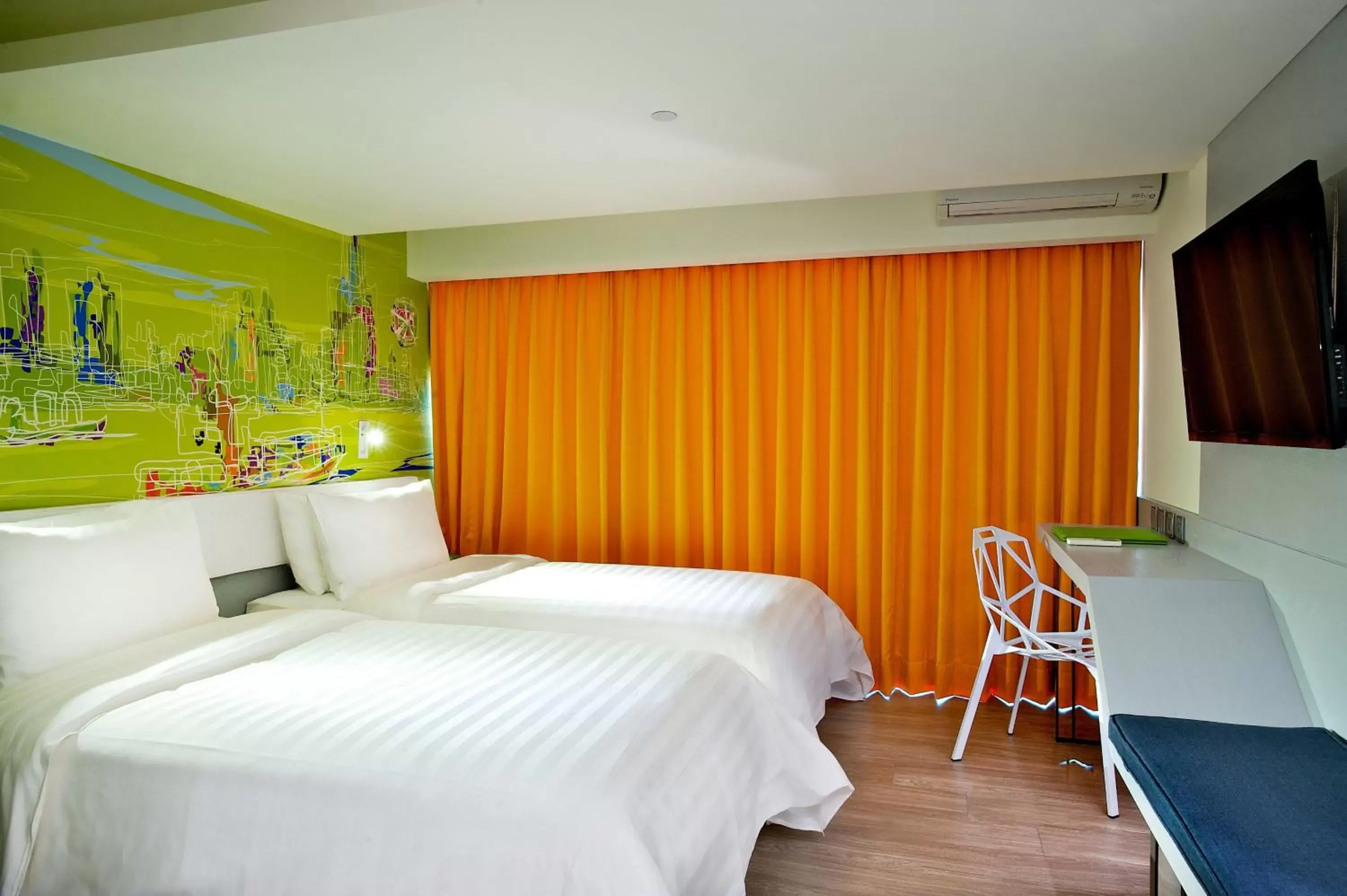 Fashion Twin Room in FX INN Kaohsiung Zhonghua Road Branch