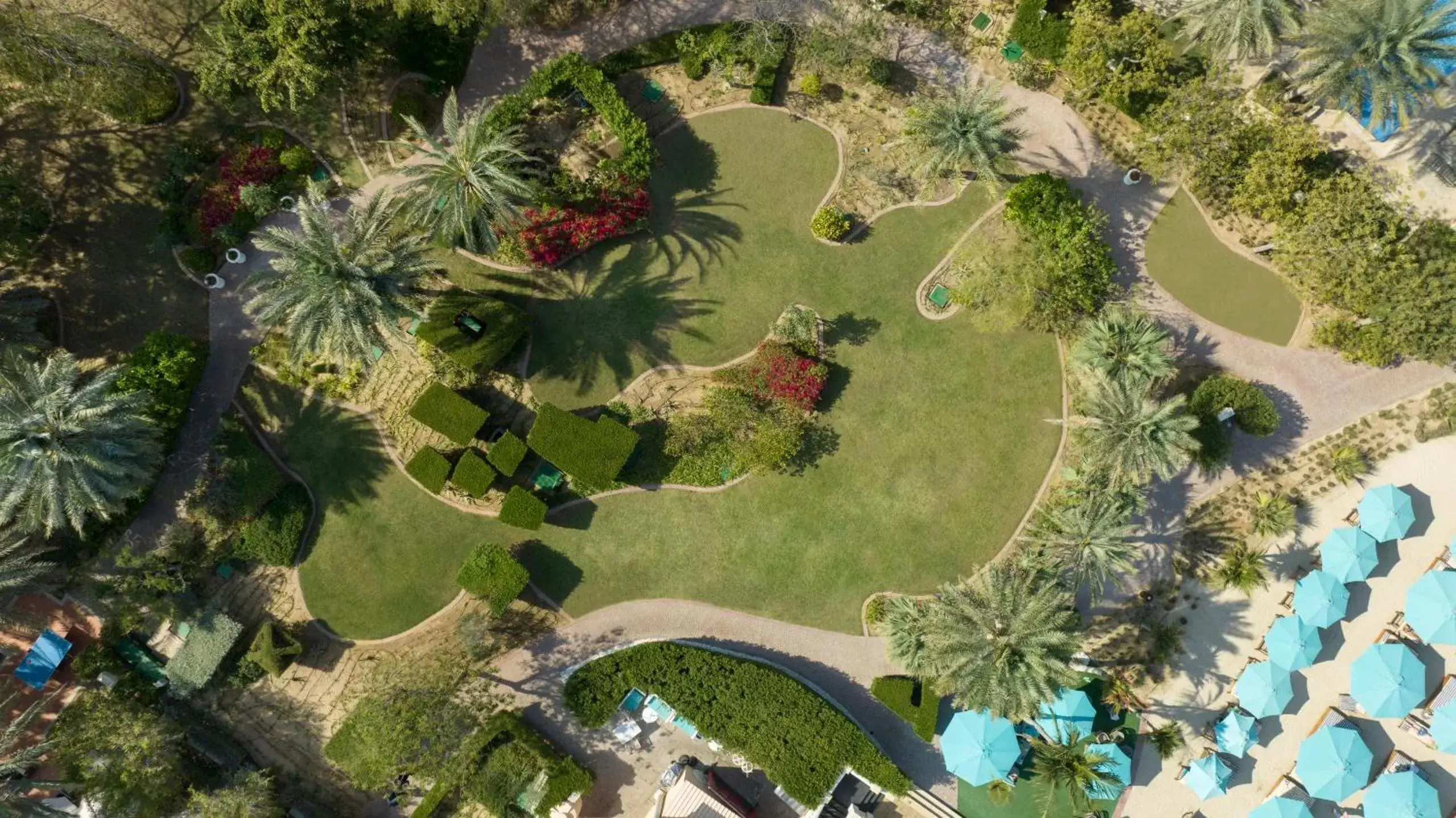 Garden, Bird's-eye View in Kempinski Hotel & Residences Palm Jumeirah