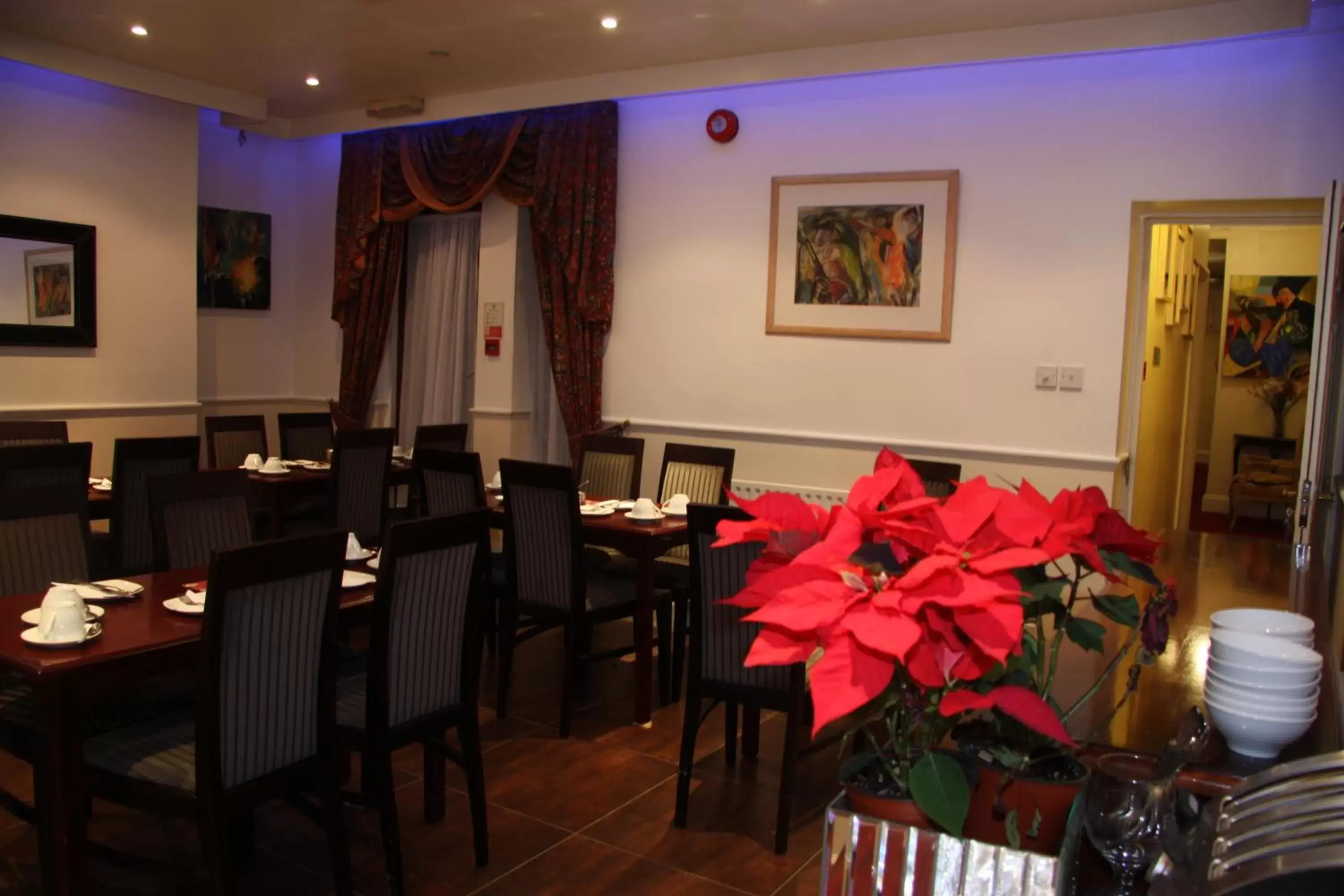 Restaurant/Places to Eat in KingswayPark Hotel at Park Avenue