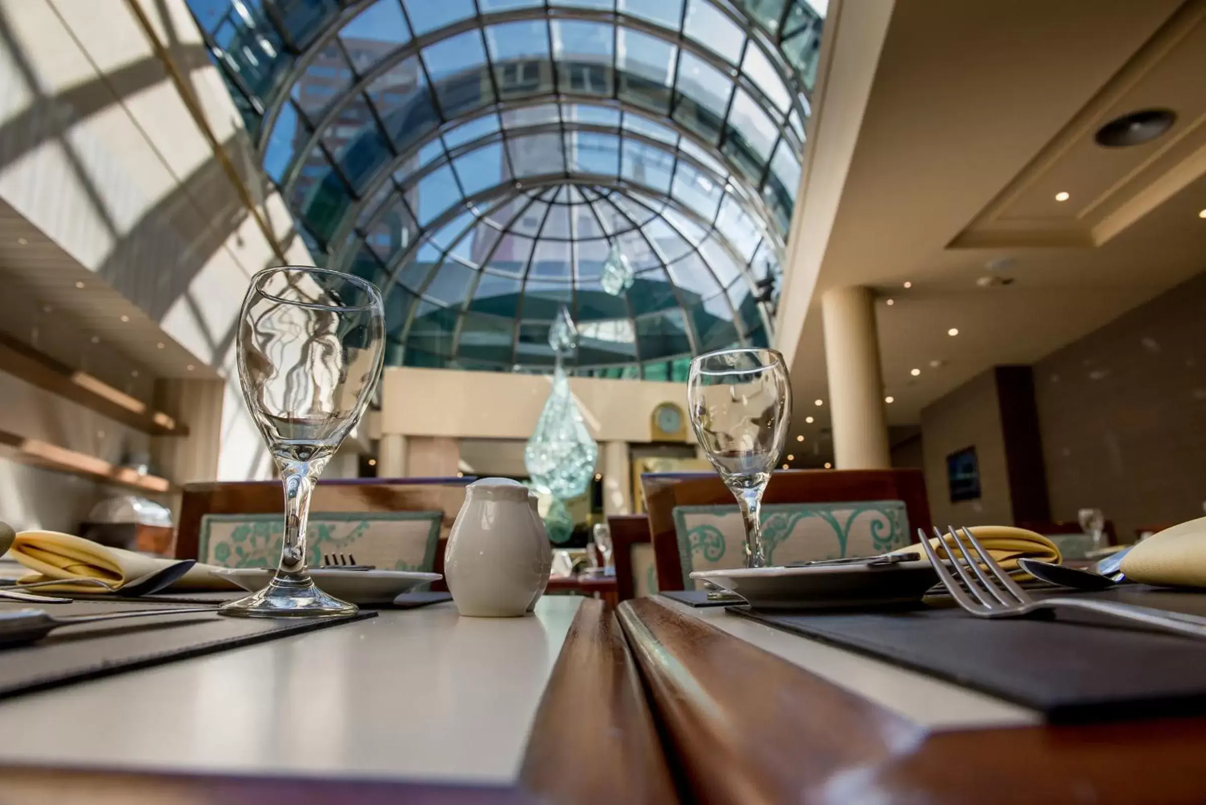 Restaurant/places to eat in Howard Johnson Plaza by Wyndham Buenos Aires Florida Street Restaurant/places to eat in Howard Johnson Plaza by Wyndham Buenos Aires Florida Street