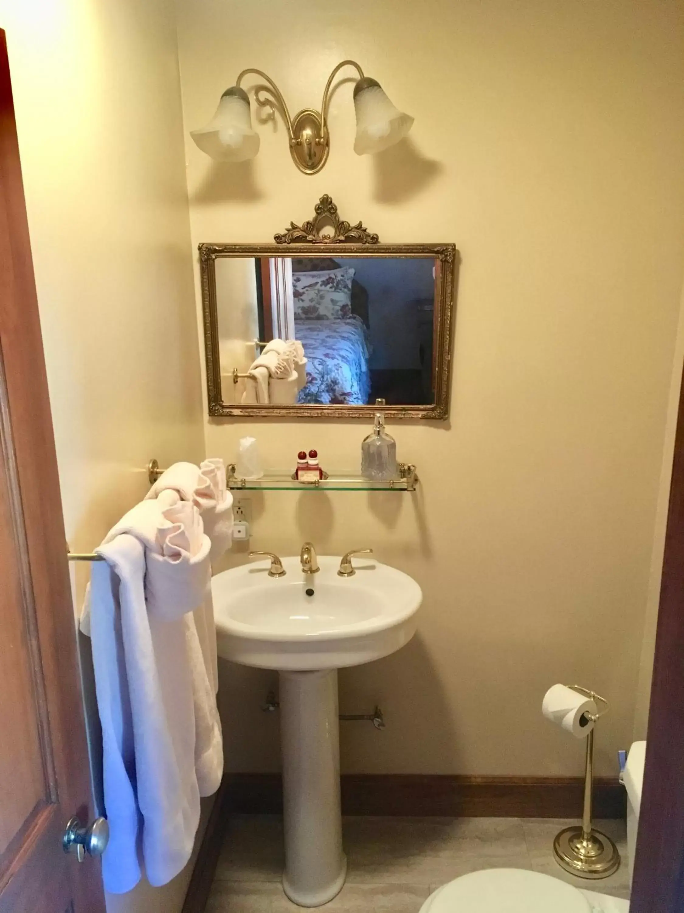 Bathroom in Teller House