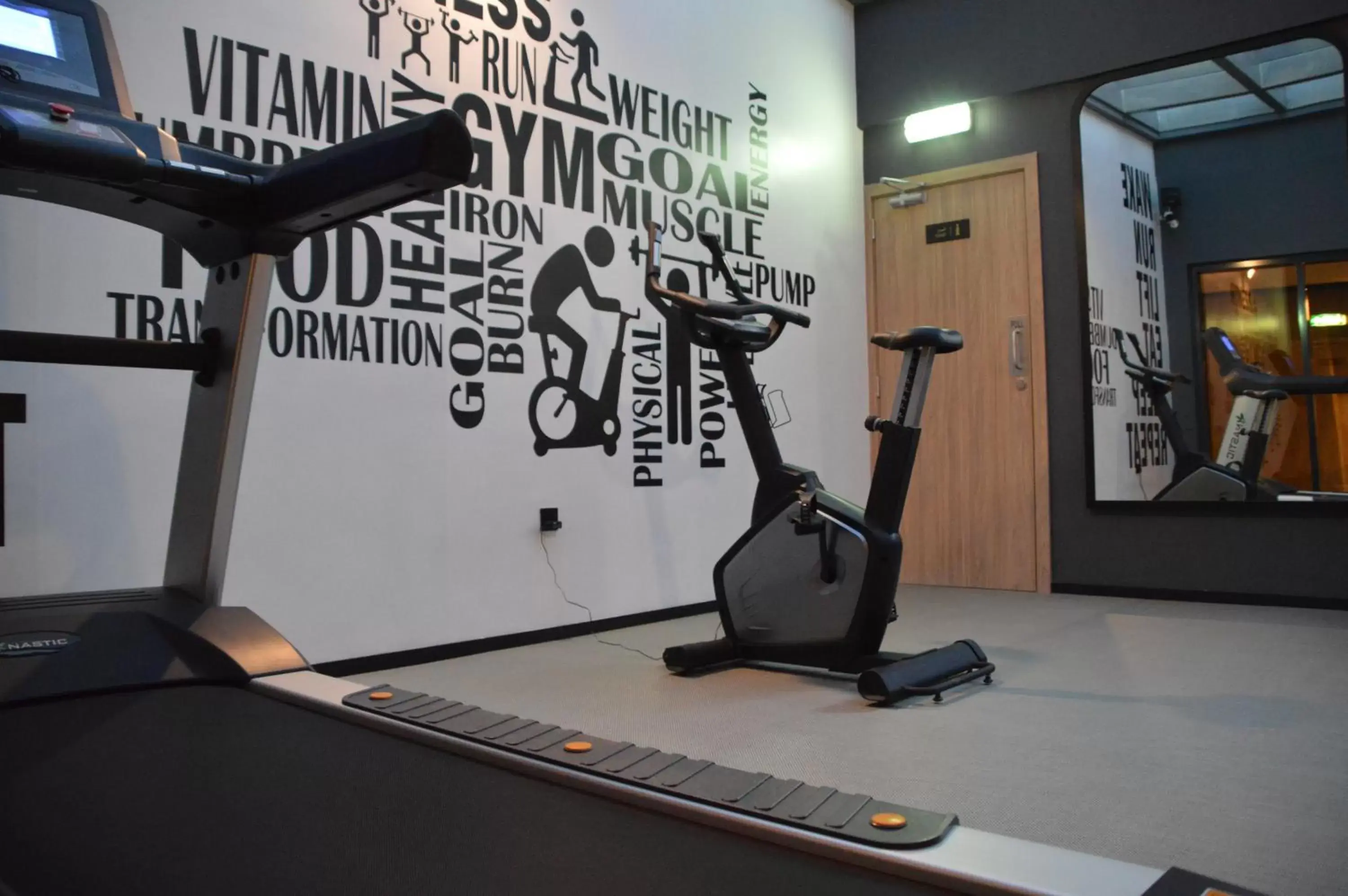 Fitness centre/facilities in Beach Walk Hotel Jumeirah Fitness centre/facilities in Beach Walk Hotel Jumeirah