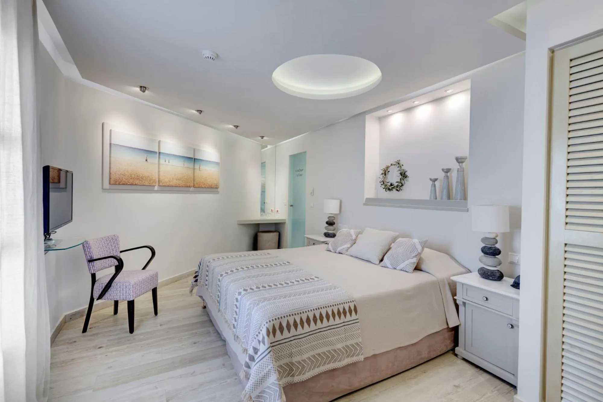 Budget Double Room in Kouros Art Hotel - Designed for Adults