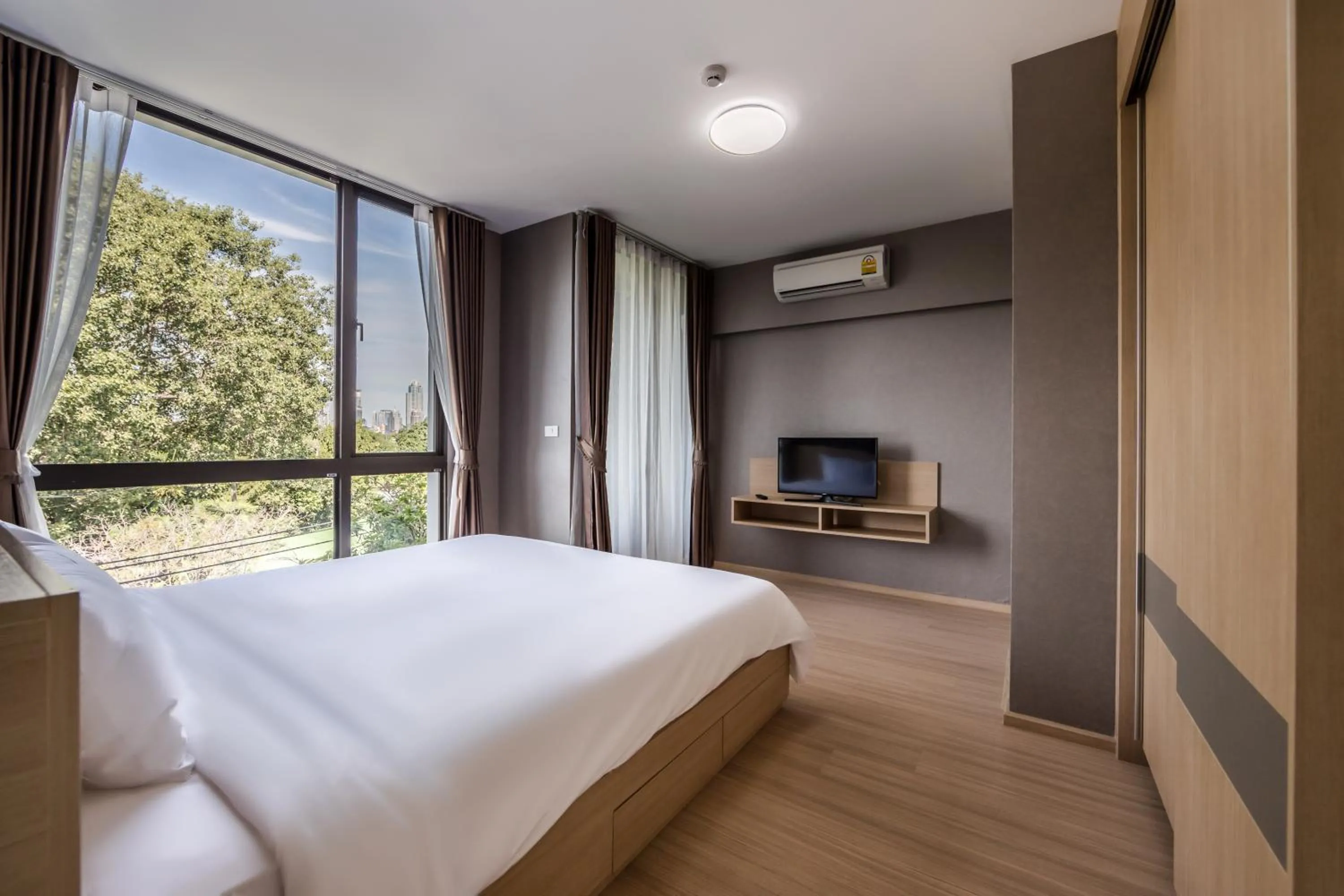 Bedroom, Bed in Like Sukhumvit 22