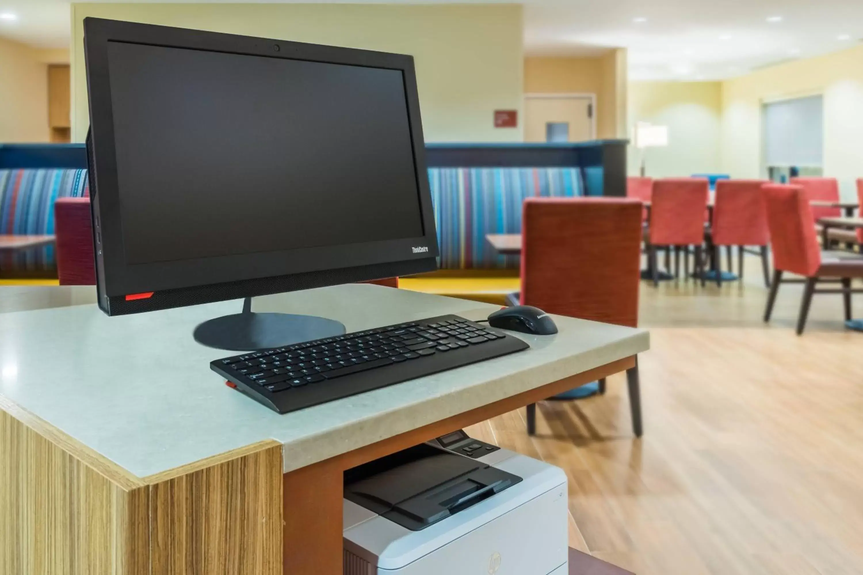 Business facilities in TownePlace Suites by Marriott Latham Albany Airport